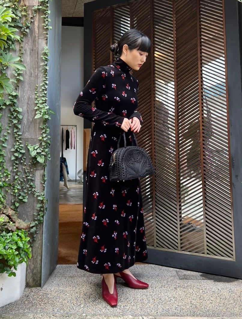 Mame Kurogouchi マメクロゴウチ / Floral Velour Jacquard High Neck 