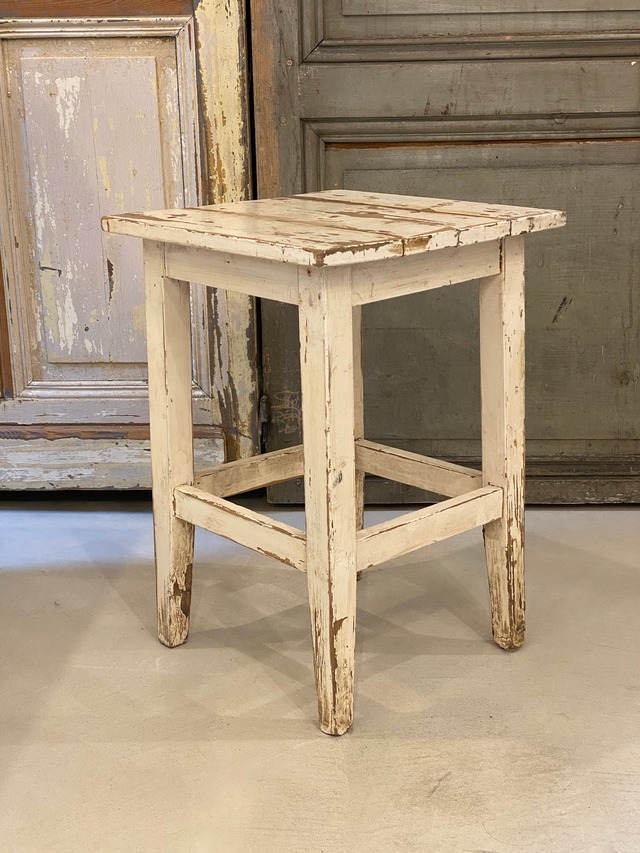 WOOD STOOL