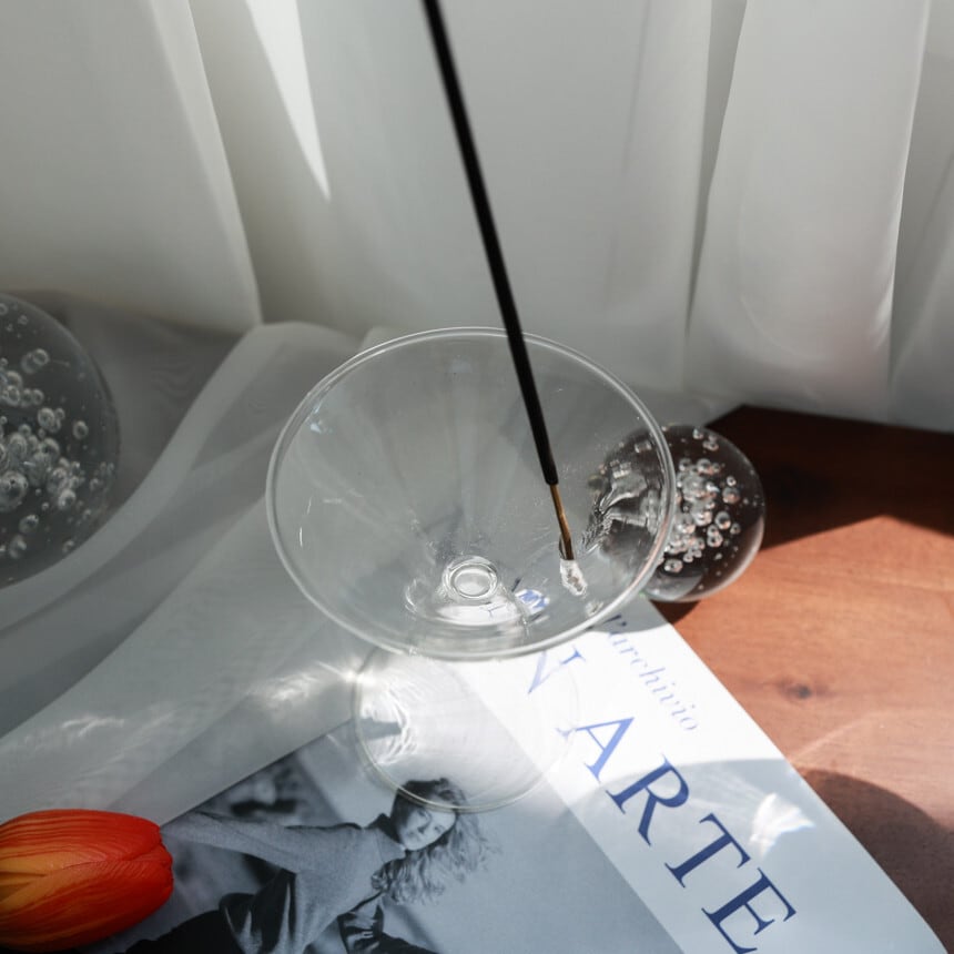 新品 GLASS INCENSE HOLDER TIGHTBOOTH お香立て 新しい季節 www