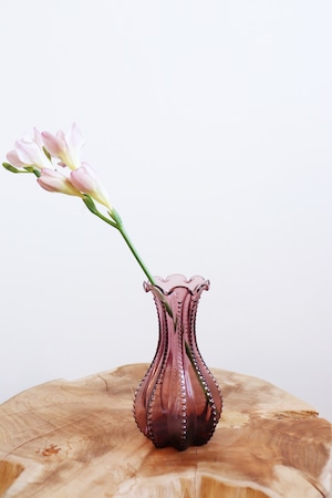 Art frill vase