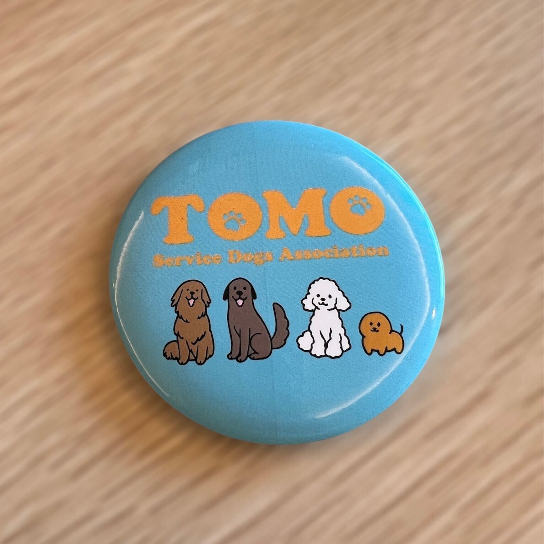 缶バッジ（ブルー） | TOMO Service Dogs オンラインストア