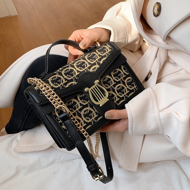 オータムウィンターレッドチェーン 秋物 冬物 スクウェア メッセンジャーバッグ Tiancai_Wing_Bag61365770303