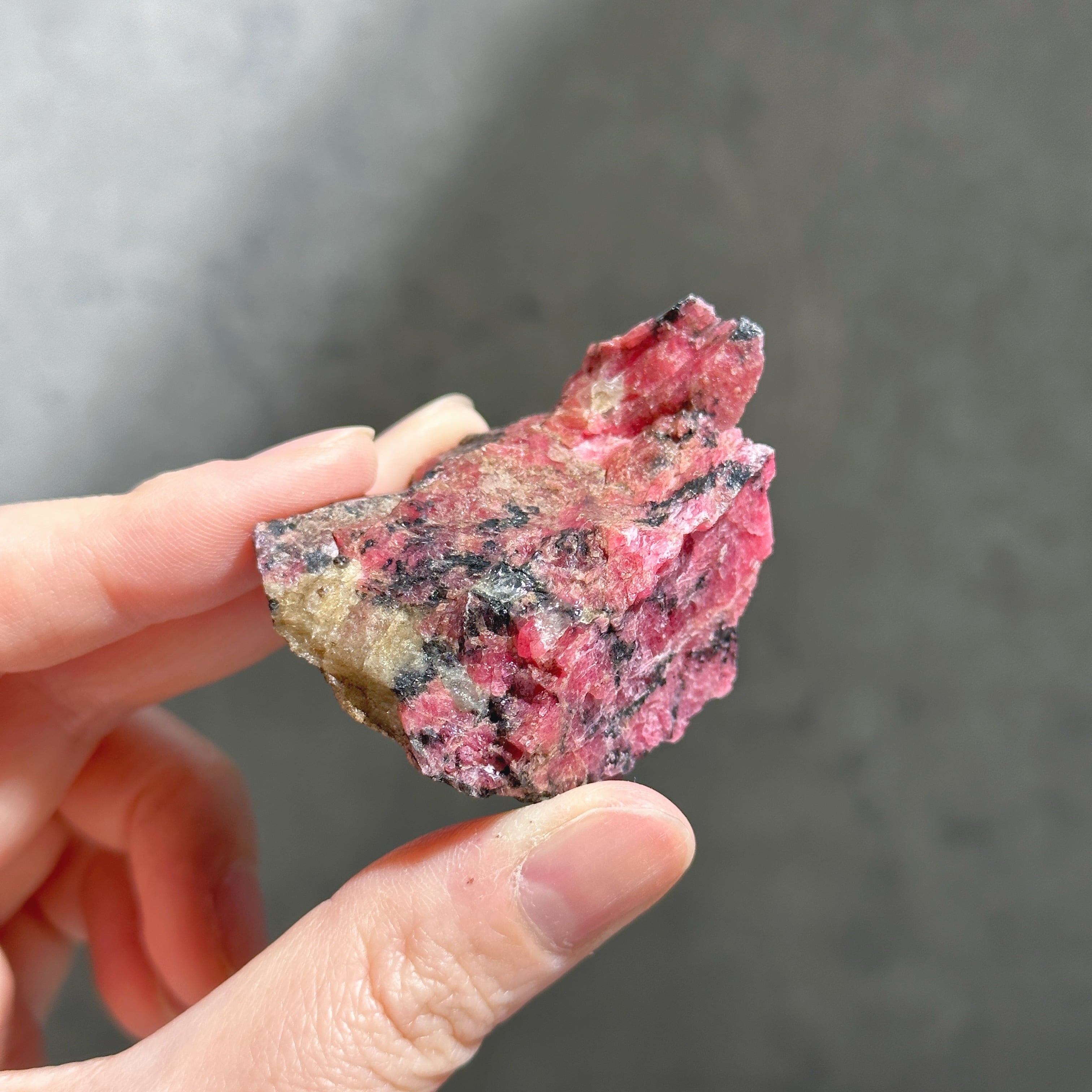 ロードナイト 原石22◇Rhodonite◇パワーストーン・天然石 | Kamoku