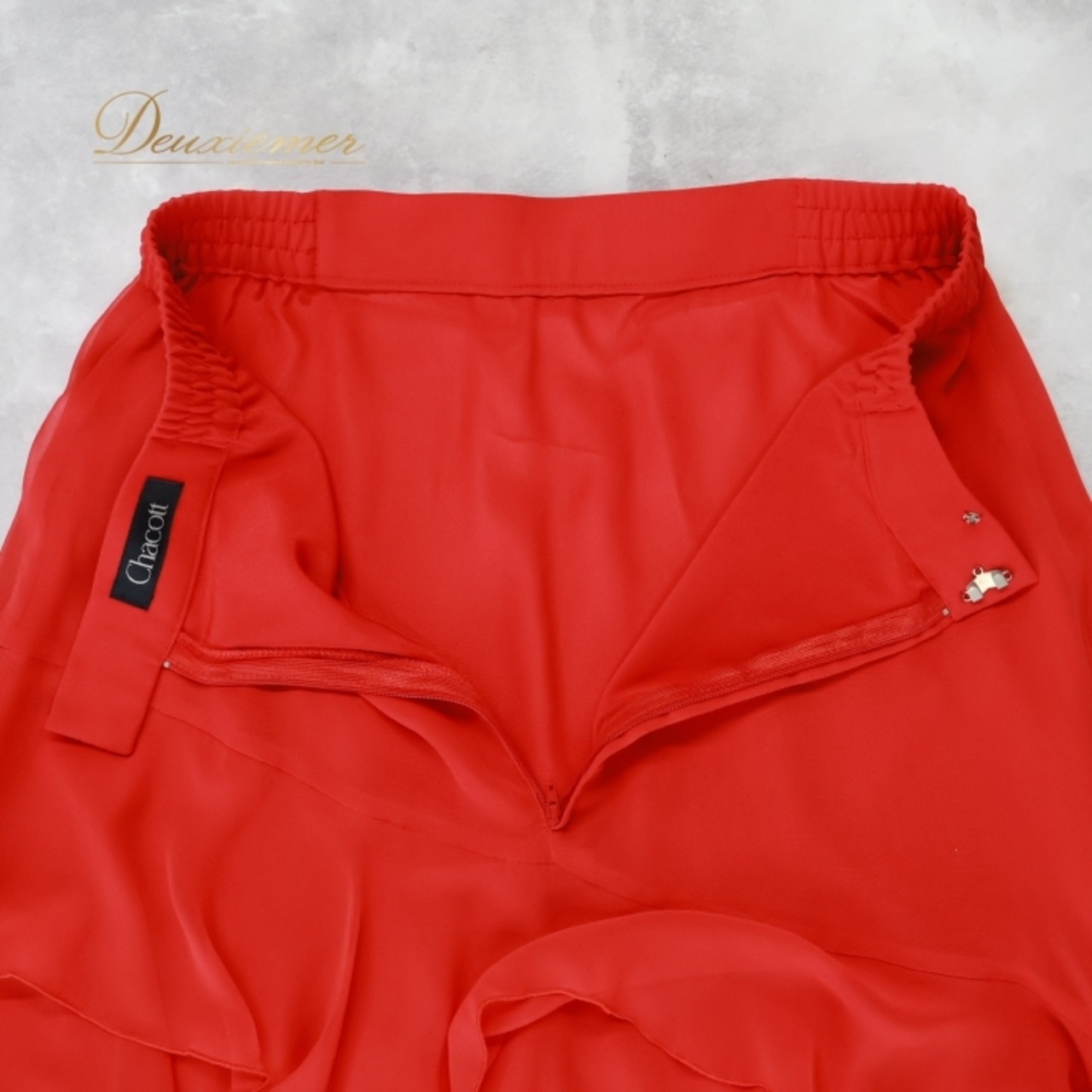 社交ダンス 衣装 スカート レッド系 チャコット Chacott 赤 日本製 無地 シンプル レッスン 練習 軽い 鮮やか フリル 上品 ひざ丈 透け感 かわいい ダンス衣装 ラテン