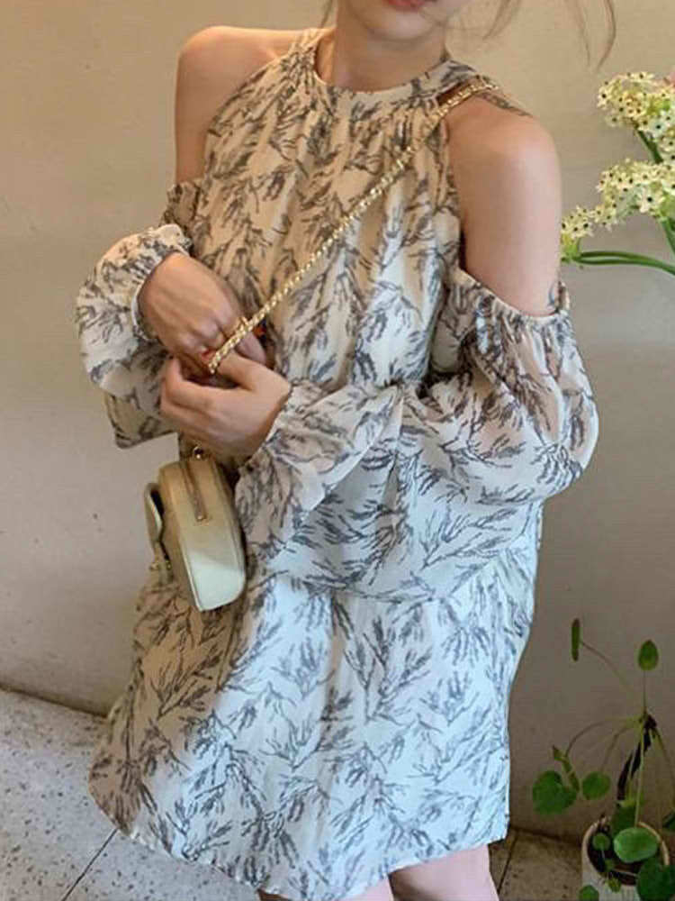 大胆な肩見せが華やか ボタニカル柄オープンショルダーミニワンピース 大人きれいめ セクシー かわいい おすすめ リボン 大きいサイズ 韓国 CH8611