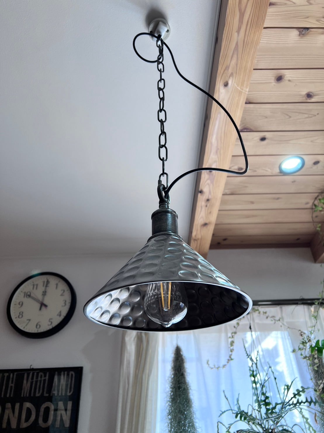 クラシックハンマードペンダントライト | izumi Lamp