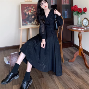 【送料無料】 ドレス ロングドレス ワンピース 衣装 パーティドレス ロング ロング丈 ミモレ ミモレ丈 袖あり 長袖 Vネック Aライン フレア キラキラ グリッター ラメ エレガント 可愛い 大人可愛い きれいめ シンプル カジュアル シック コンサバ 華やか 大人 上品 おしゃれ お洒落 主役級 こなれ感 高見え 高級感 無地 秋 30代 40代 レディース 女性用 ママ デート お出かけ 女子会 お呼ばれ 休日 お茶会 授業参観 結婚式 二次会 パーティ 演奏会   黒 ブラック 大人カラー