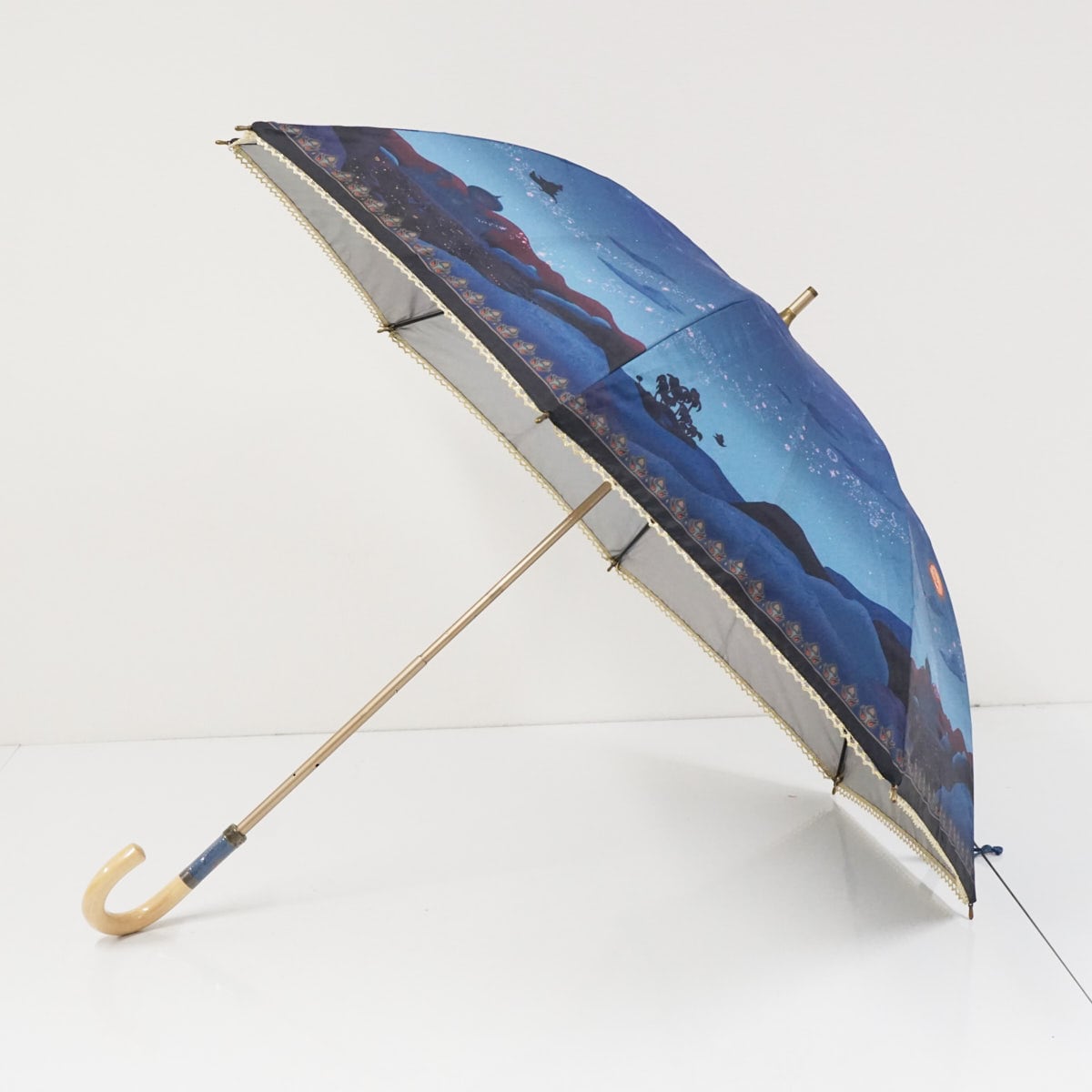 匿名配送/ディズニー アラジン 晴雨兼用傘　未使用品 日傘 アラジン USED品 晴雨兼用 マジカルナイト ディズニー UV 遮光