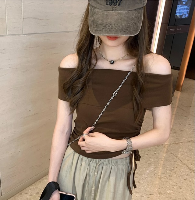 送料無料 個性的 夏服 レディース トップス カットソー チュニック 袖あり 半袖 オフショルダー スリム タイト 細身 ストレート ドロスト インスタ映え SNS 映え モテ 流行 トレンド 華奢見え 普段使い 定番 着回し 韓国 オルチャン 無地 ベーシック シンプル かわいい エレガント きれいめ コンサバ セクシー フェミニン モード系 モダン おしゃれ こなれ感 抜け感 大人可愛い 夏 通勤 デート お出かけ 女子会 パーティー イベント リゾート 旅行 海 プール ホテル ガーデン レストラン