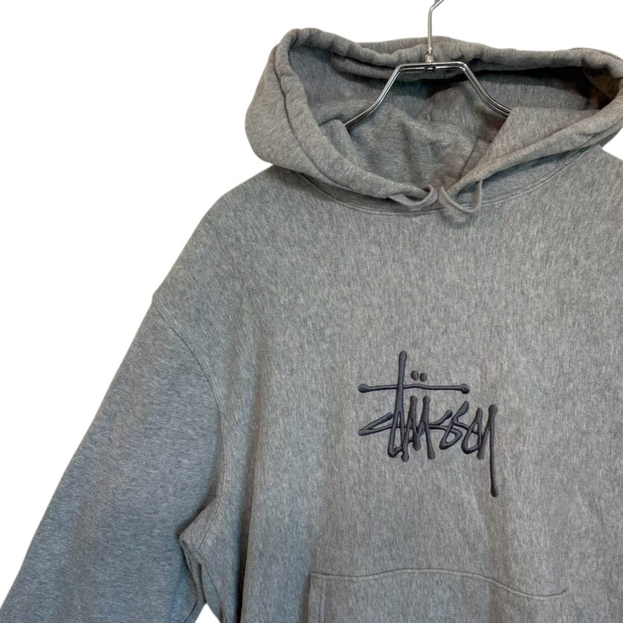 stussy ステューシー パーカー M センターロゴ 刺繍ロゴ | 古着屋SAKASHITA
