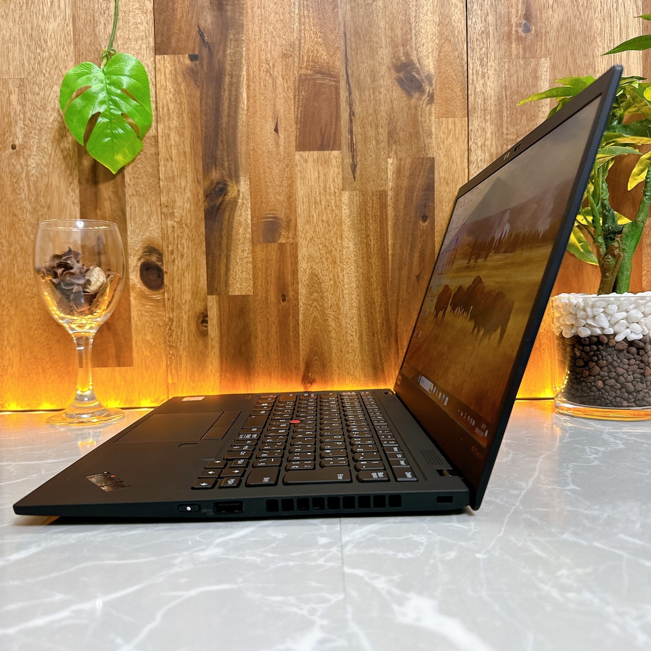 人気/Lenovo Thinkpad X1 Carbon/新品SSD1TB/メモリ16GB/ノートパソコン