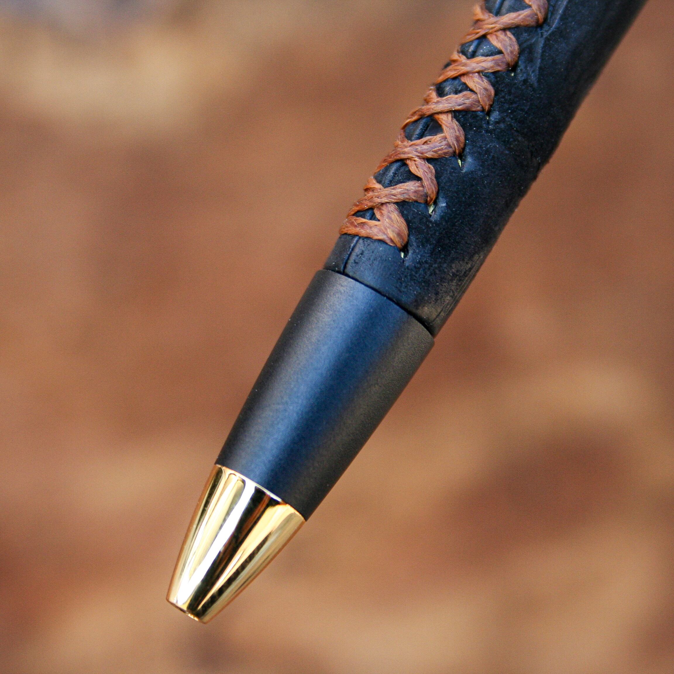 ☆不定期販売☆ 革軸ペン【クロコダイル ヌバック ブラック】 | Schicksal