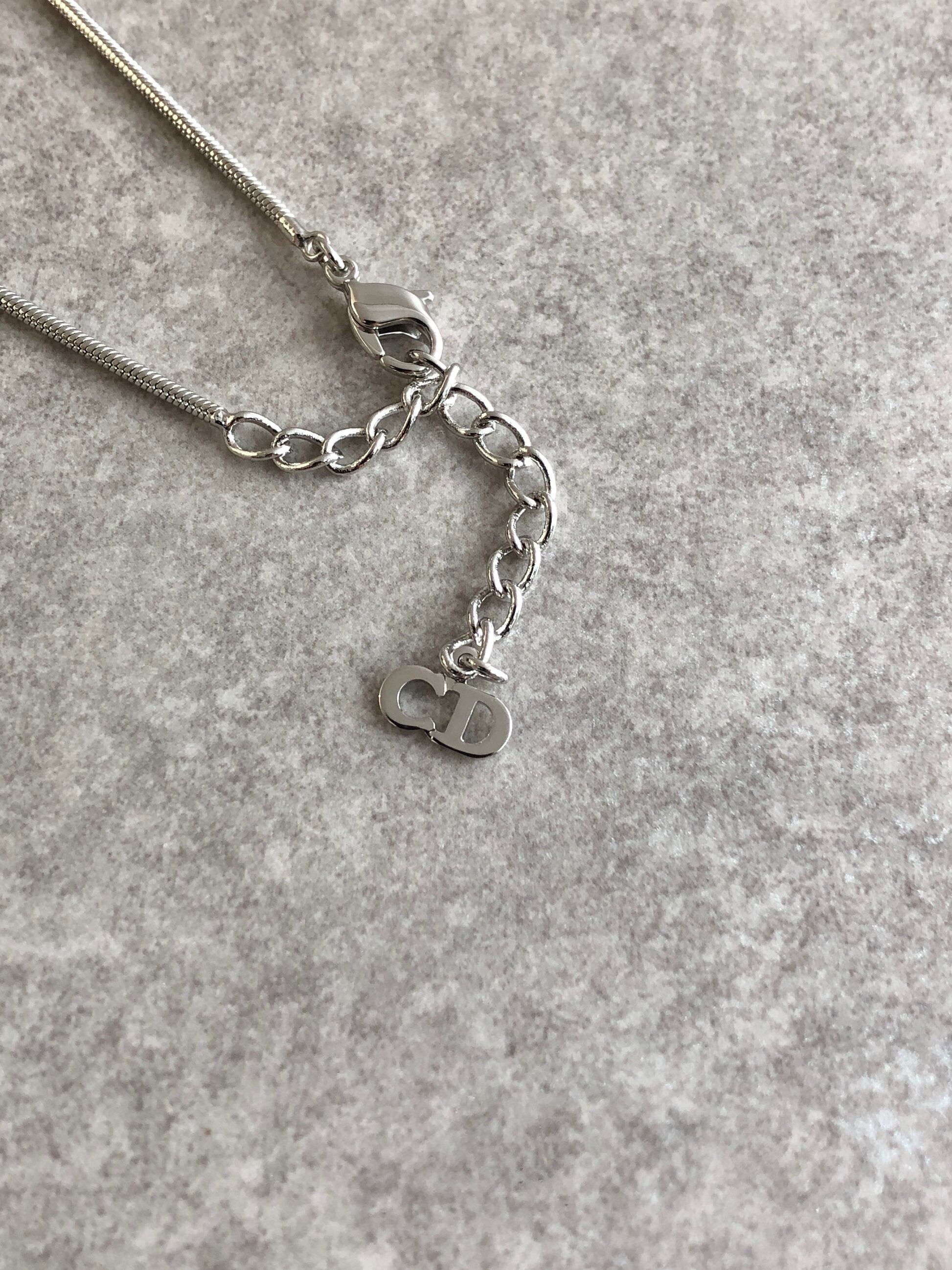 Christian Dior クリスチャン ディオール ネックレス シルバー DIOR