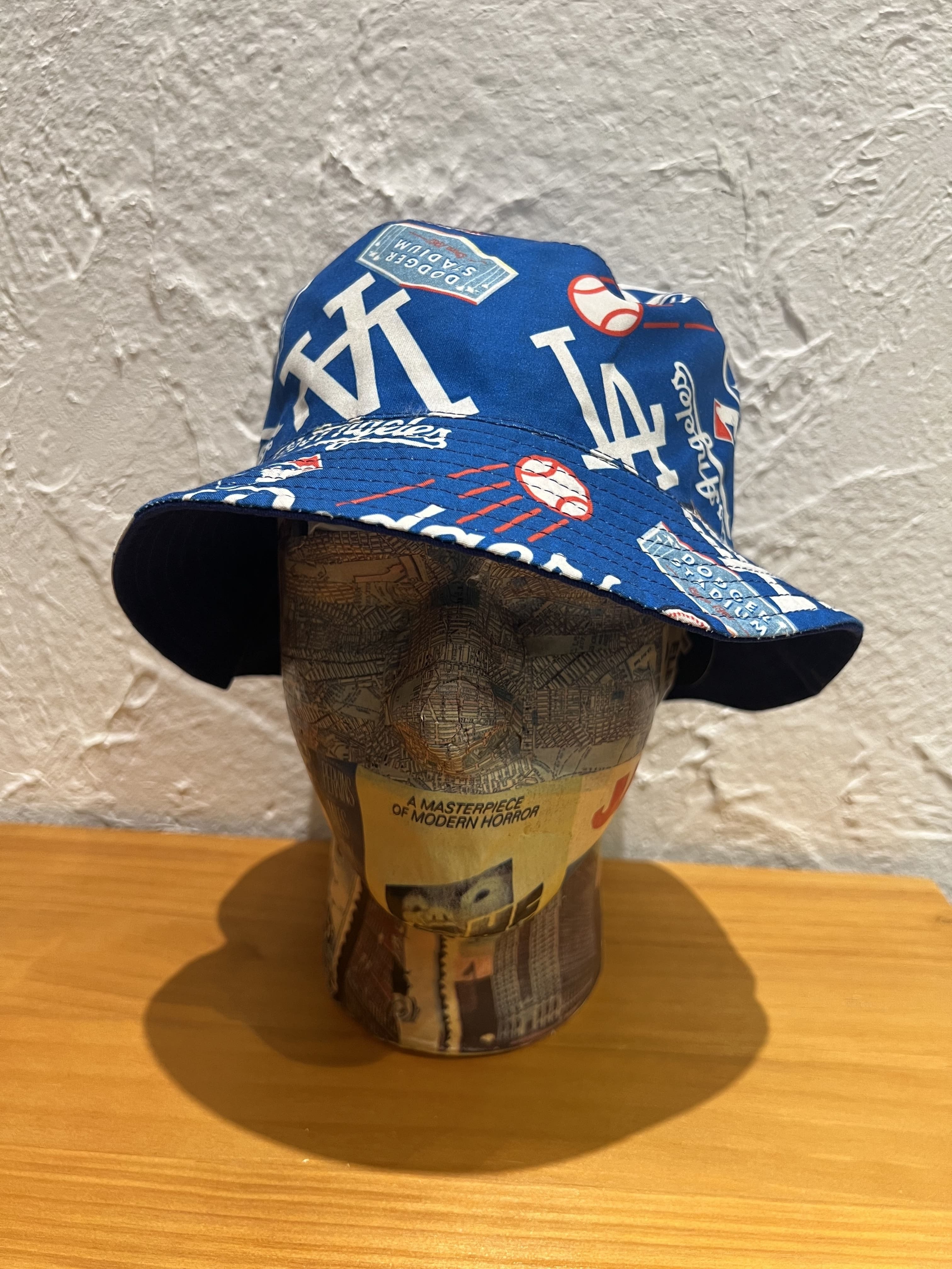NEW ERA (ニューエラ) - BUCKET-01 MLB REVERSIBLE HAT LA (バケット-01 NEW ERA (ニューエラ) - BUCKET-01 MLB REVERSIBLE HAT LA (バケット-01