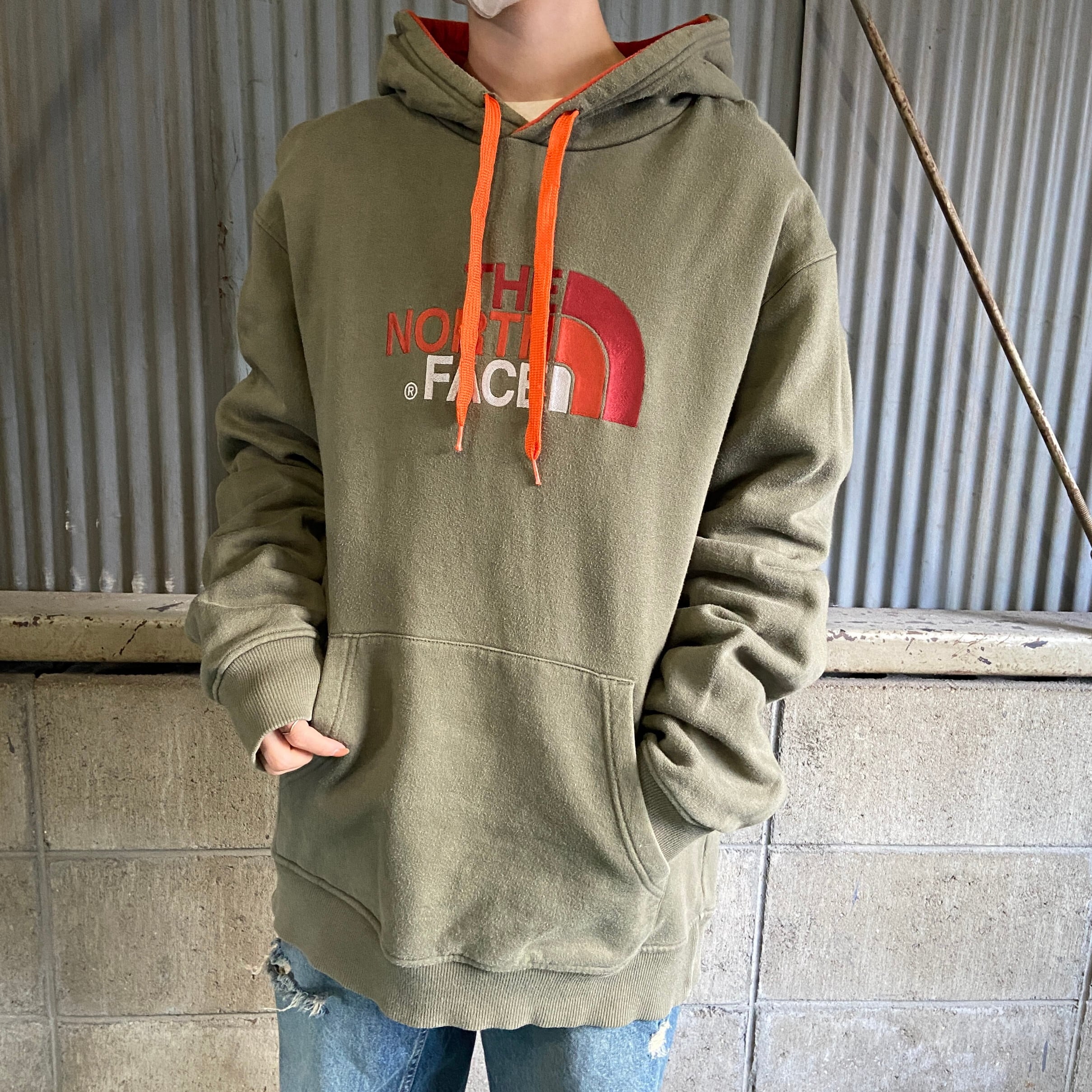 THE NORTH FACE ザ ノースフェイス スウェットパーカー メンズL 古着 