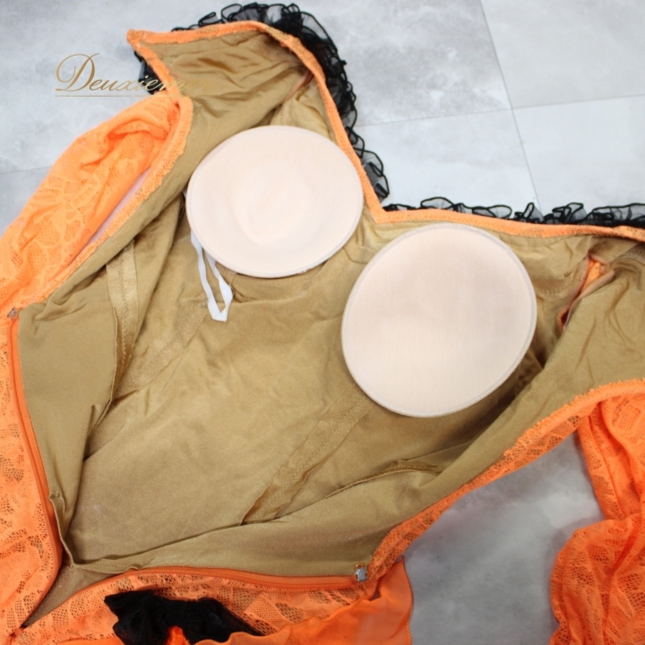 社交ダンス 衣装 ラテン ドレス ワンピース パーティ衣装 レディース SEKINE セキネ 黒 ブラック系 オレンジ系 リボン レース 長袖 派手 フォーマル コスチューム 蛍光色 日本製 大人可愛い チョーカー付き ゆったり 伸縮性 おしゃれ パーティー お出かけ 女性用 サイズM 斜めデザイン きれい シンプル クラシック 感謝祭 忘年会 ファッション 特別イベント