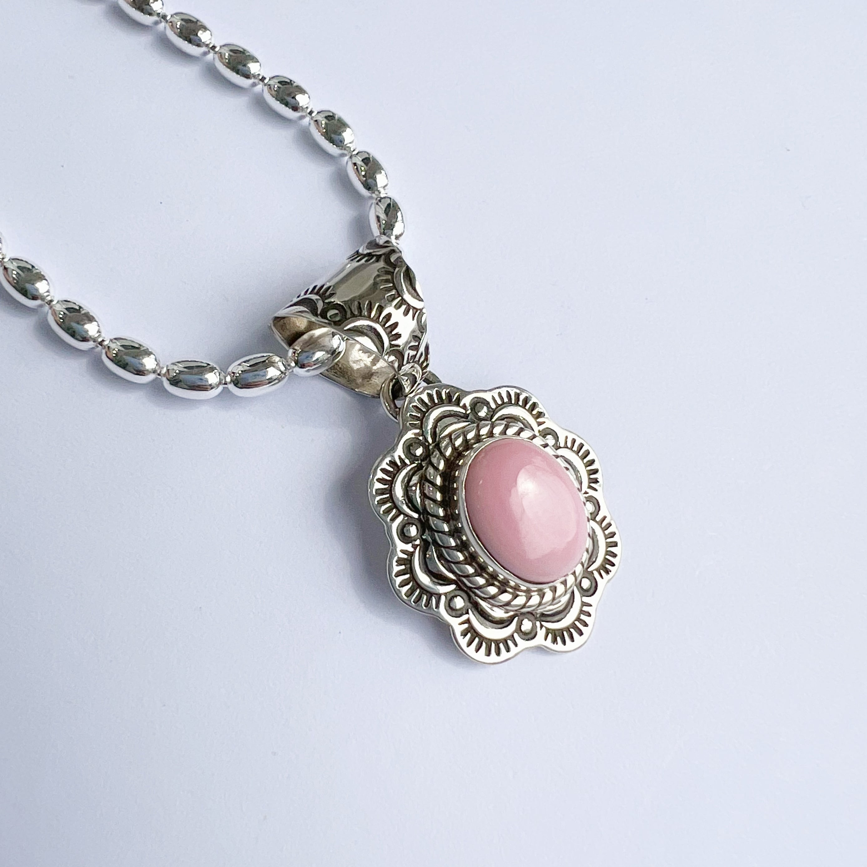 Indian Jewelry 》オーバル コンク シェル ペンダント | 【公式通販