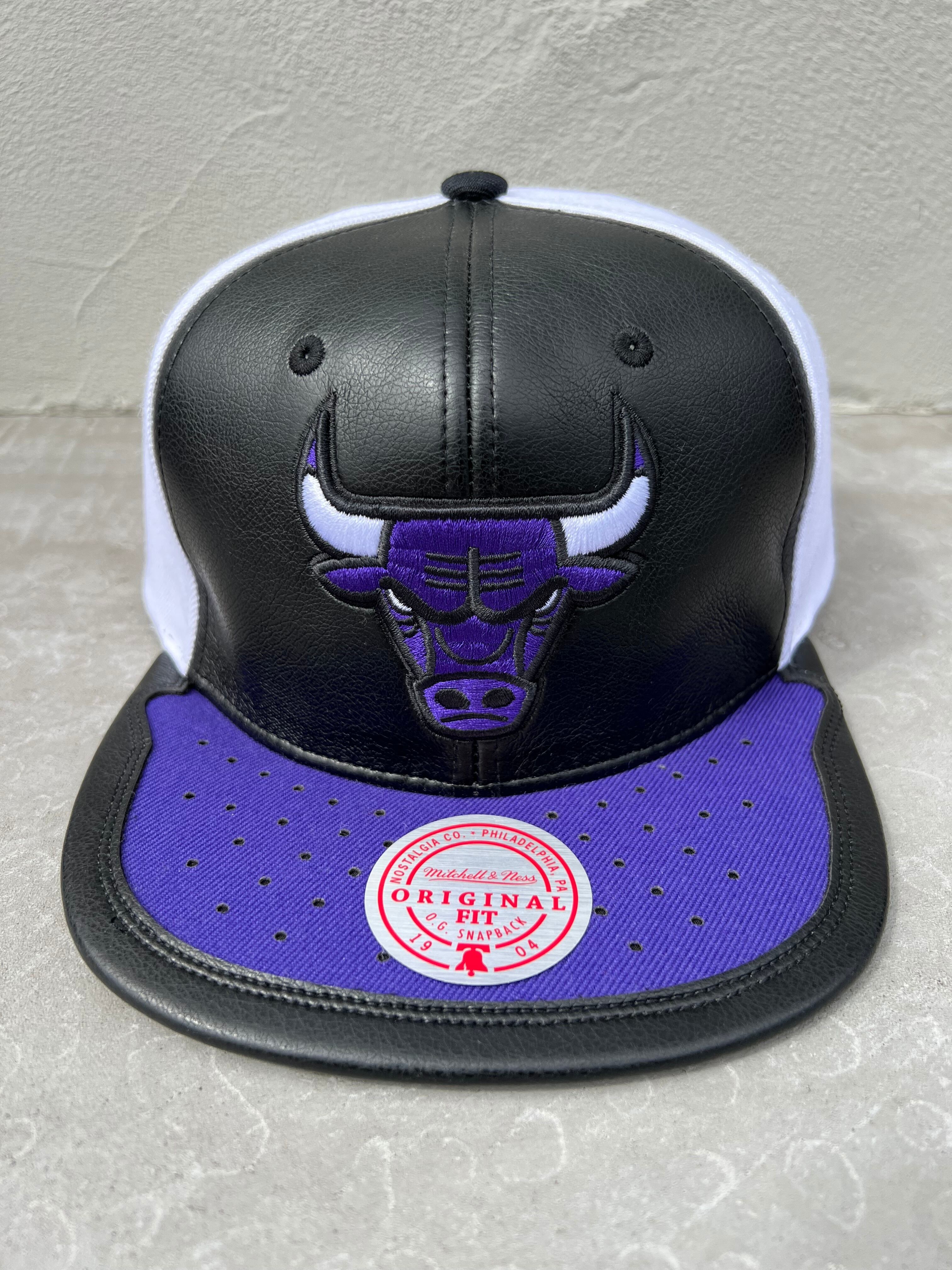 PUレザーMitchell & Ness CHICAGO BULUS CAP スナップバック コートパープル