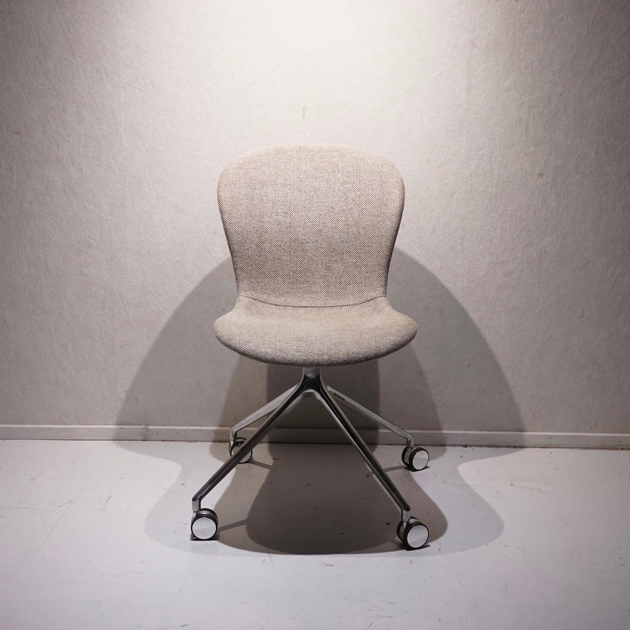 BoConcept ボーコンセプト Adelaide アデレード オフィスチェア デスク