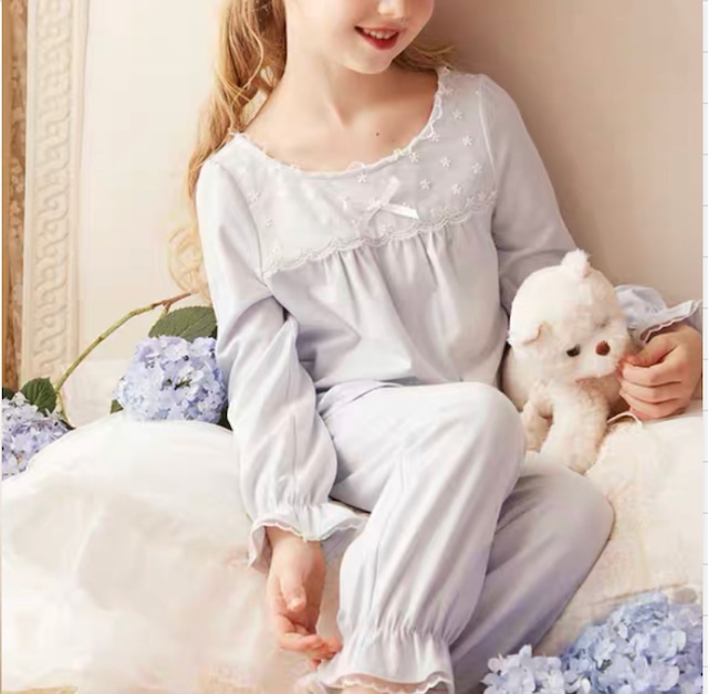 kids【90-150/7size】cotton lace desigh long sleeve pajamas k102