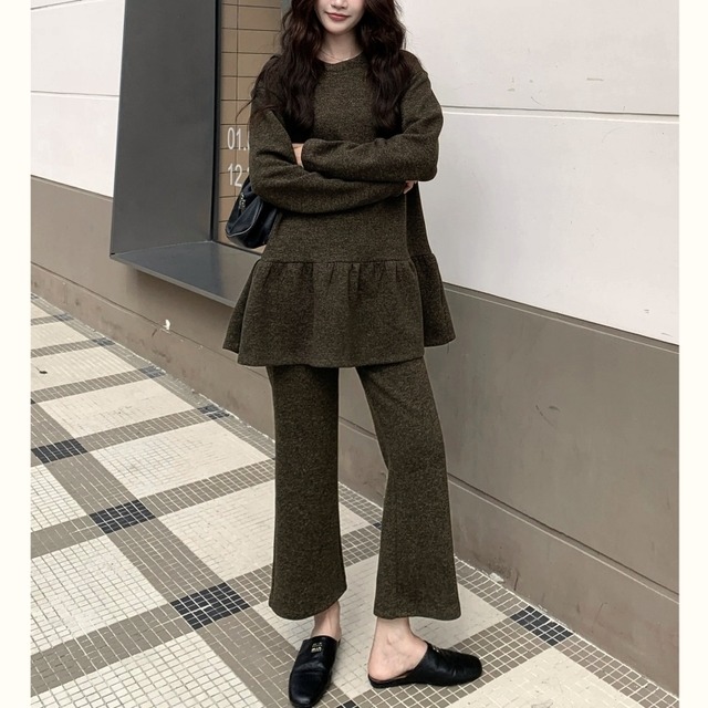 SET◆Peplum knit top & pants set　B1287