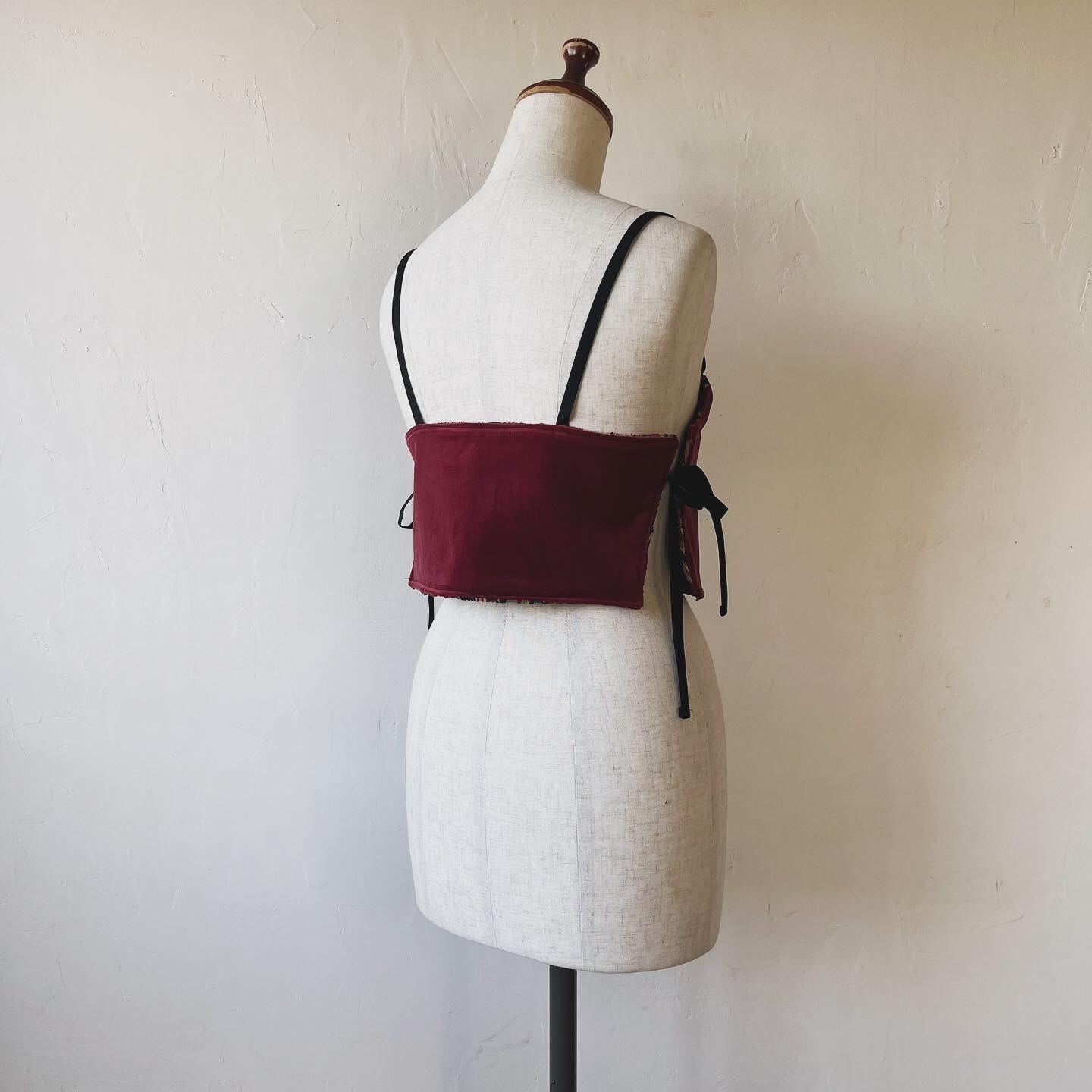 KILIG vintage original rug bustier | KILIG vintage KILIG vintage original rug bustier | KILIG vintage
