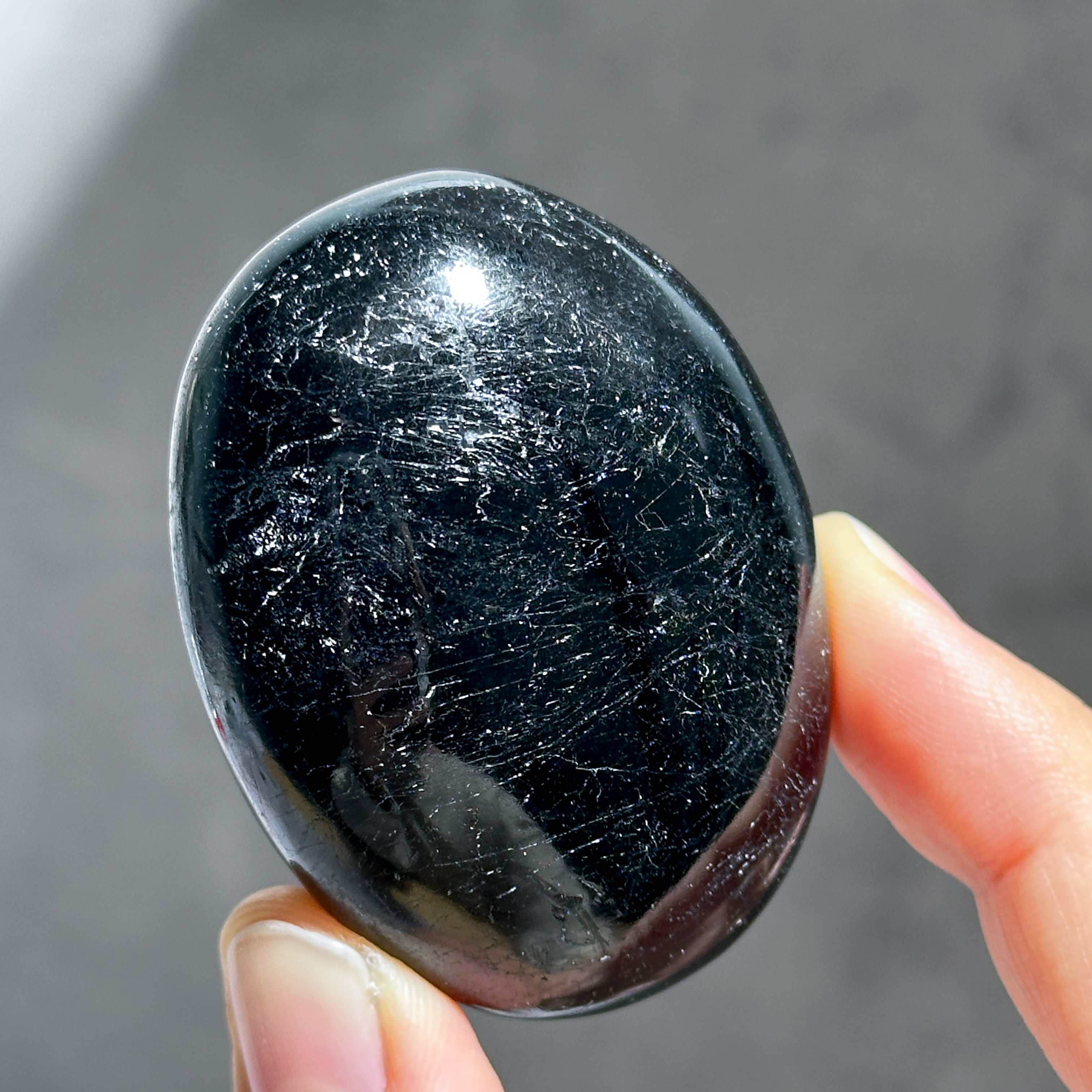 ブラックトルマリン パームストーン23◇ Black Tourmaline palm stone