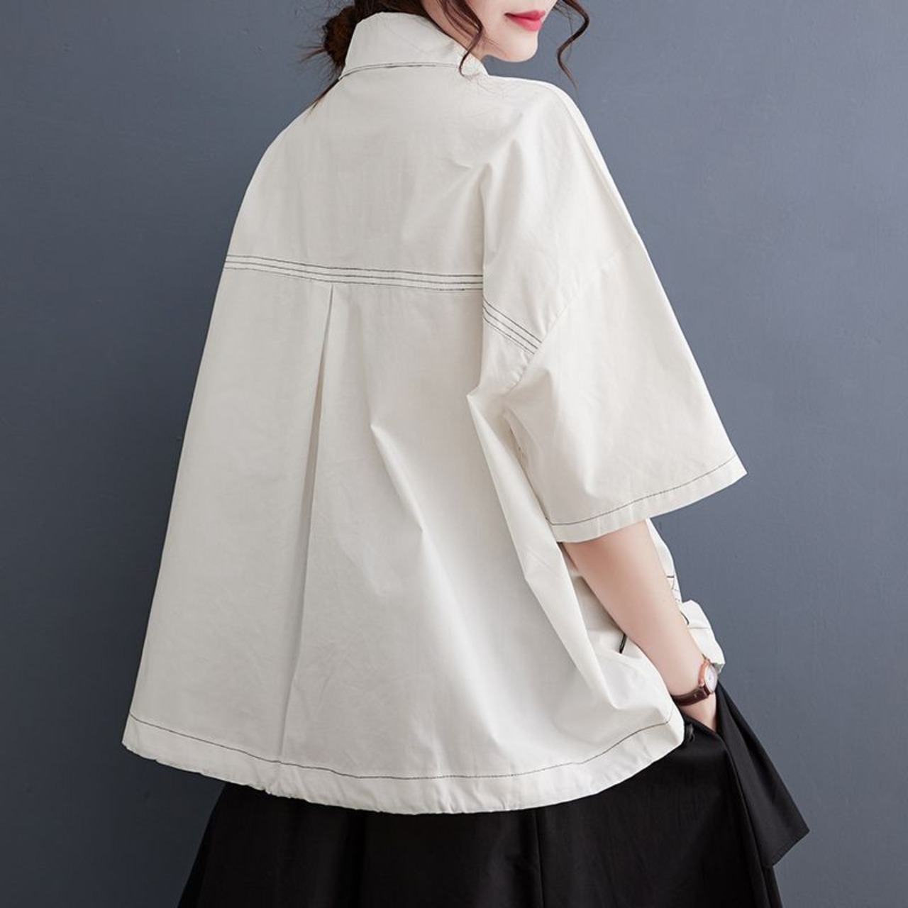 線画風 アート シャツ  30238