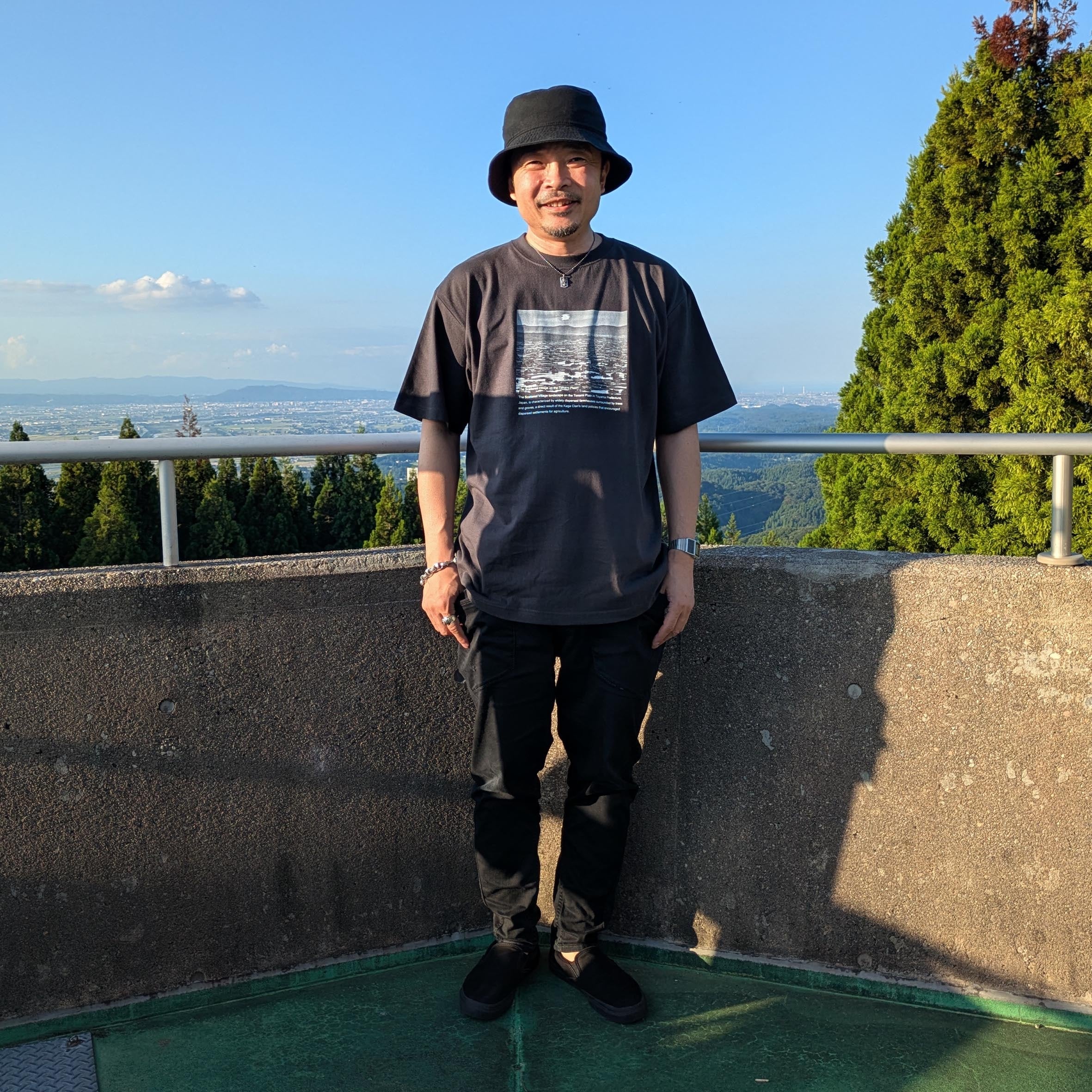 【富山百景シリーズ】Scattered Village Tシャツ【砺波市】