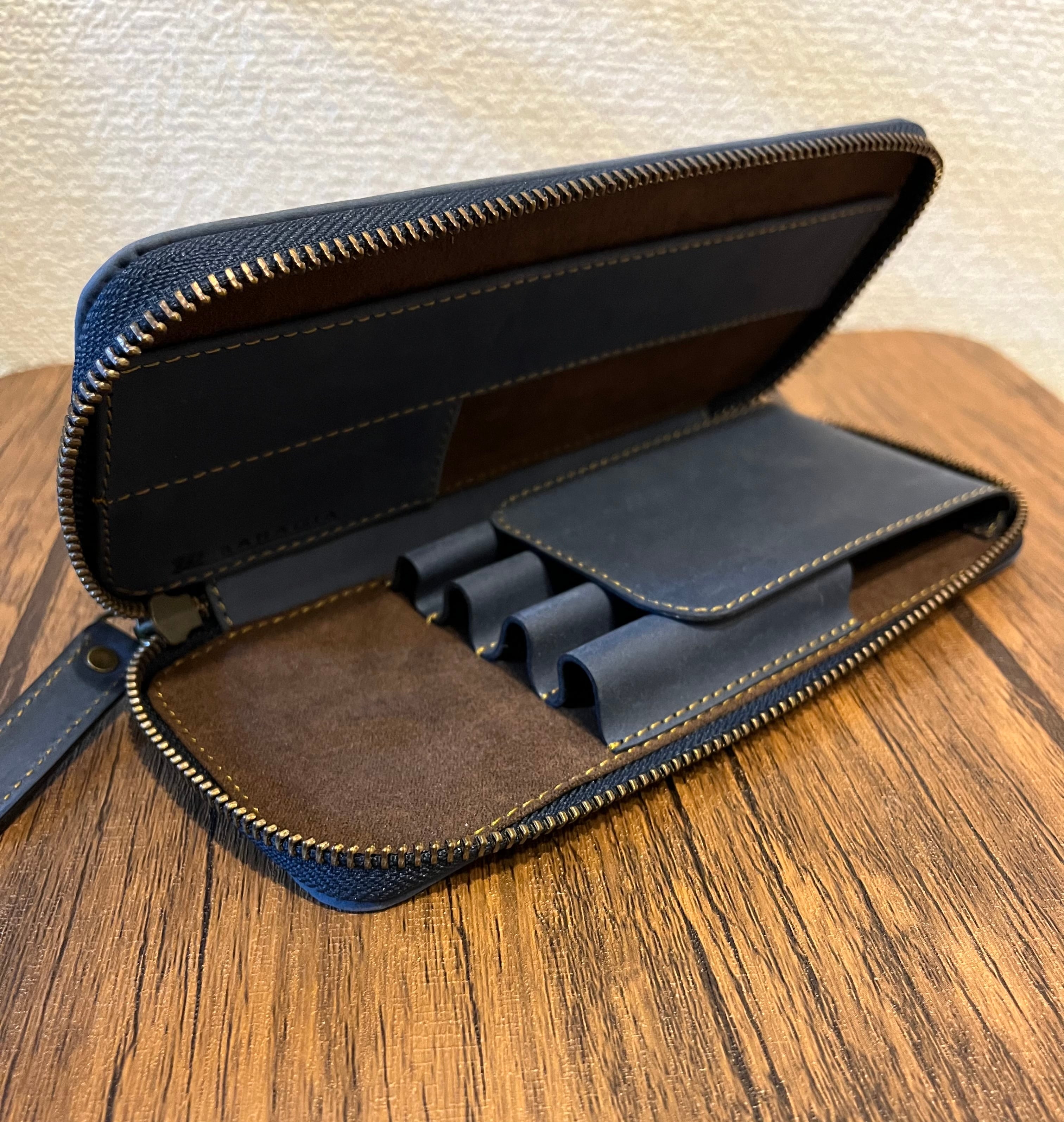 バハギア ペンケース ラウンドジップ型 クレイジーホースレザー 