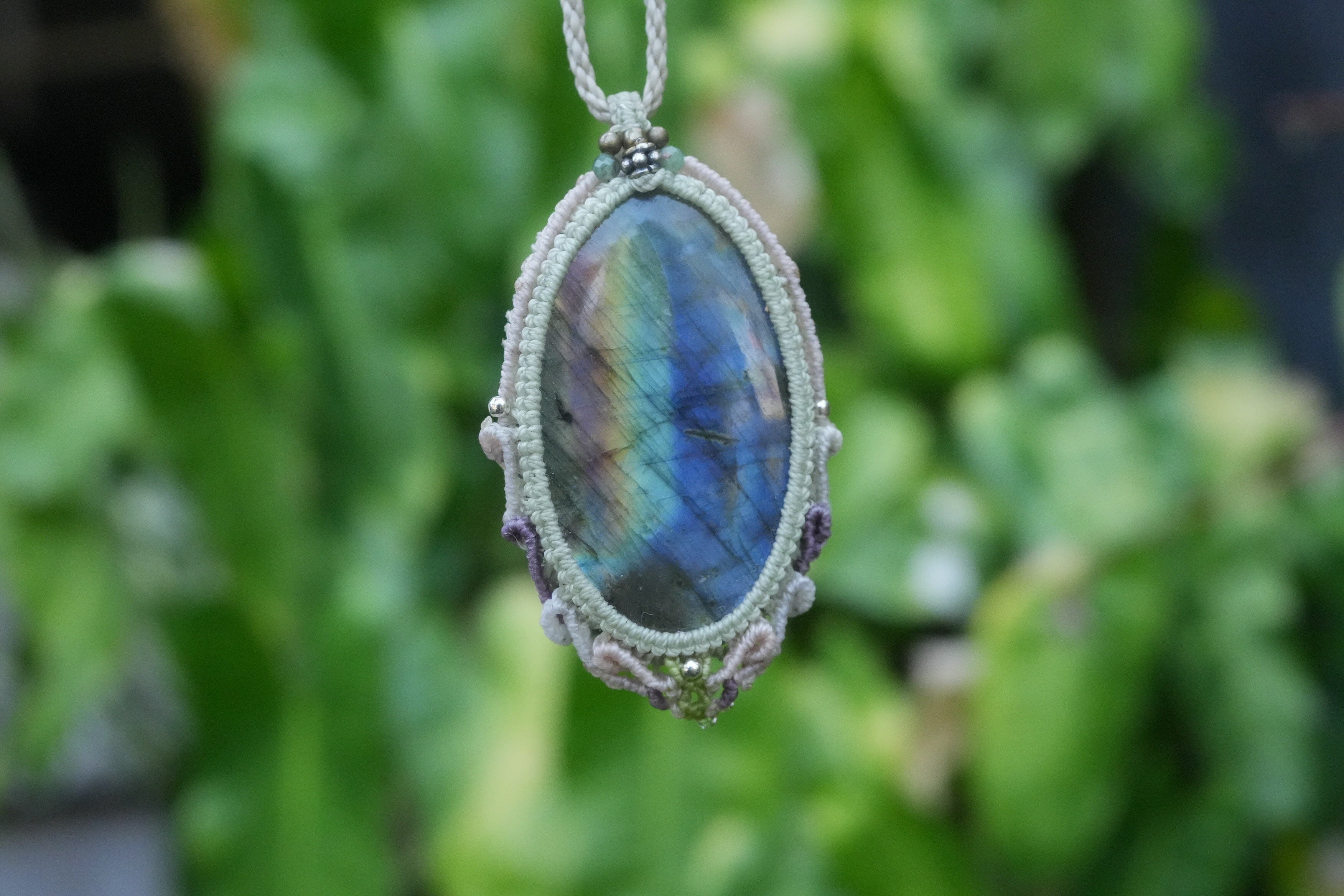Multicolor Labradorite 虹色レア マクラメネックレス 2707 | Funky