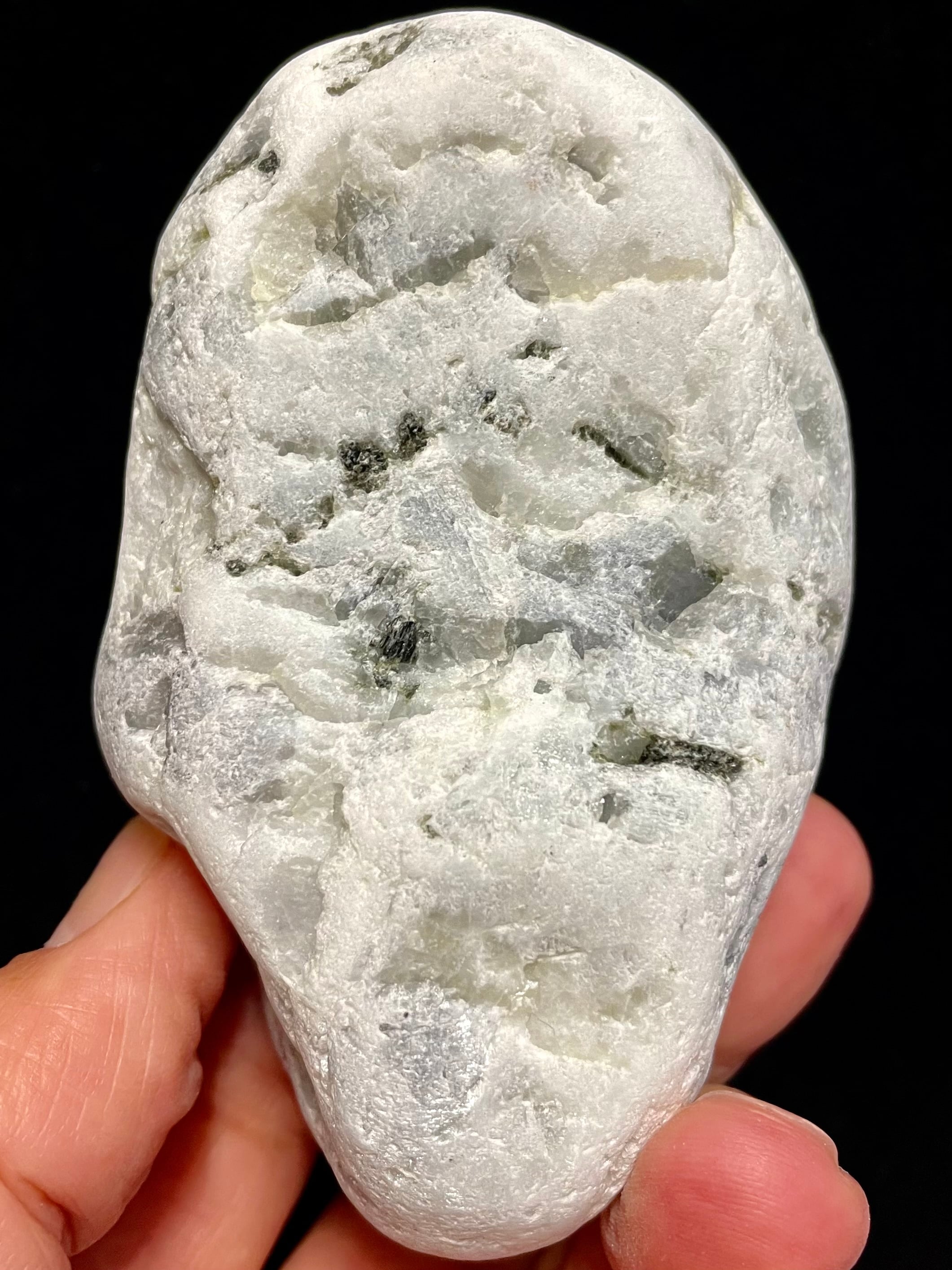 10) 日本人の「心」に寄り添う御守り!深い変容と変革「糸魚川石英」特大