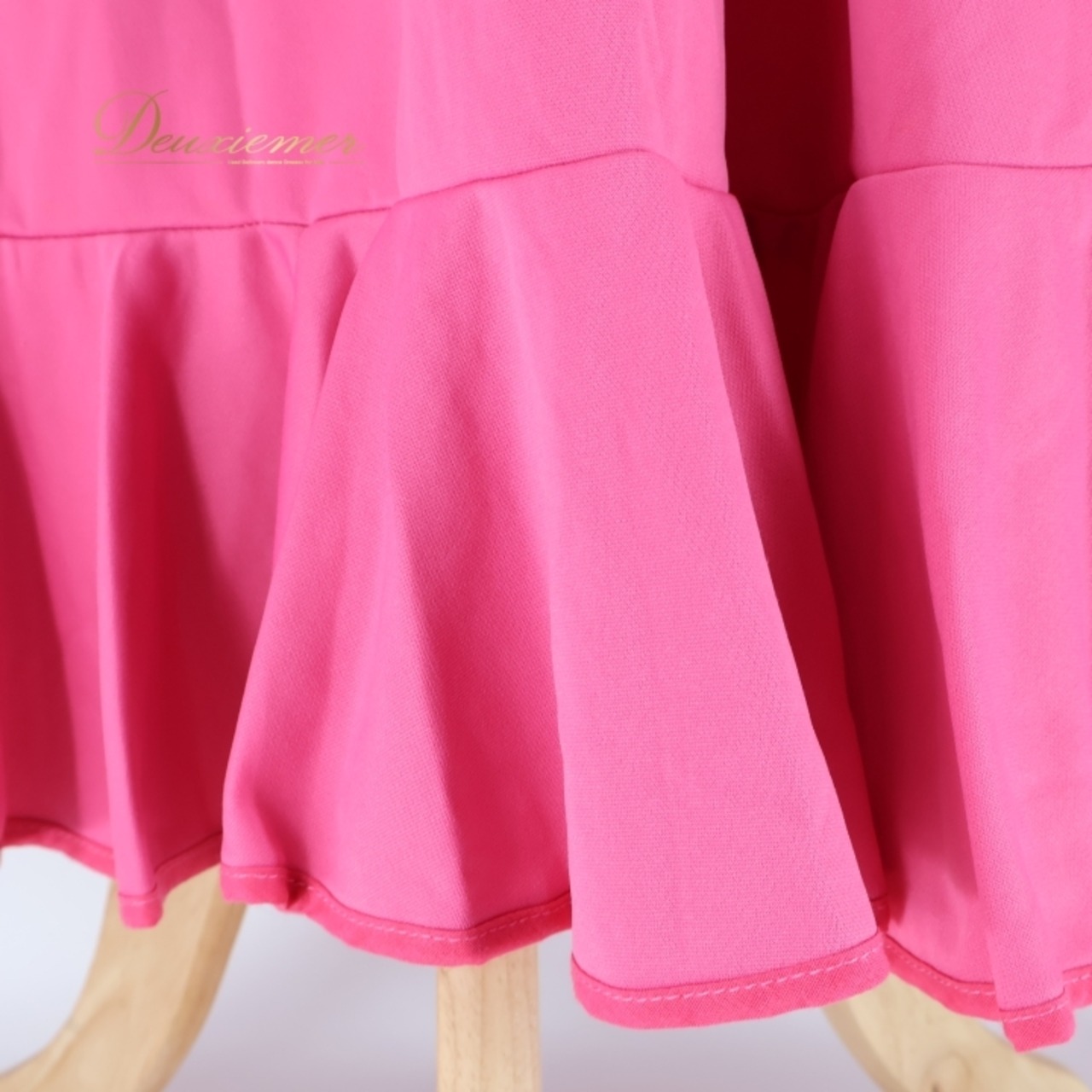 フラメンコ 衣装 ワンピース ドレス 無地 レッスン 練習着 ダンス パーティ　発表会 リボン ボランテ フリル ストレッチ 伸縮 ピンク系 カジュアル おしゃれ 女性用 かわいい ふんわり 上品