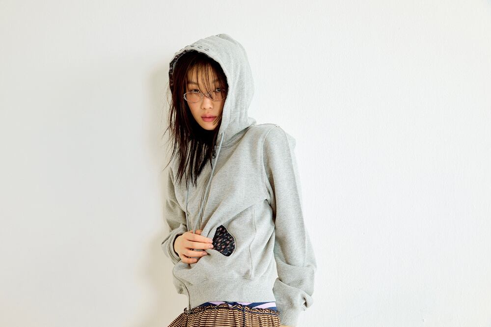 COYSEIO FLOWER POINT ZIP-UP HOODIE パーカー COYSEIO] FLOWER POINT ZIP-UP HOODIE MELANGE GREY 正規品 韓国