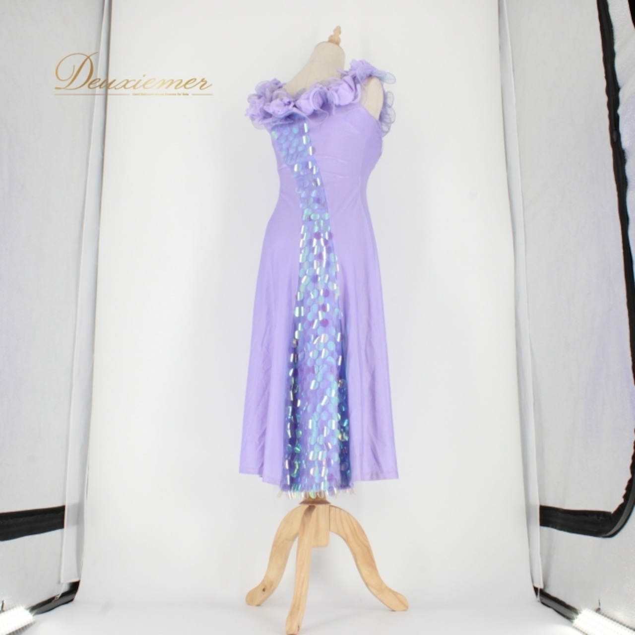 社交ダンス 衣装 スタンダード ドレス ワンピース レッスンウェア パーティドレス 紫 TIMS COLLECTION パープル系 フリル 派手 輝く ドレッシー おしゃれ 可愛い エレガント パーティー用 お呼ばれ フォーマル 体型カバー アウトドアイベント 伸縮性 軽量 快適 上品 ヒール対応 ルームウェア