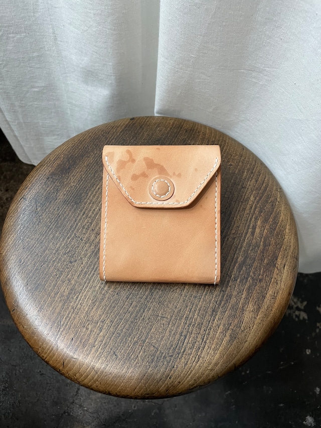 フラップ付きショートウォレット ハンドメイド 染み シミ 革製品 革財布
