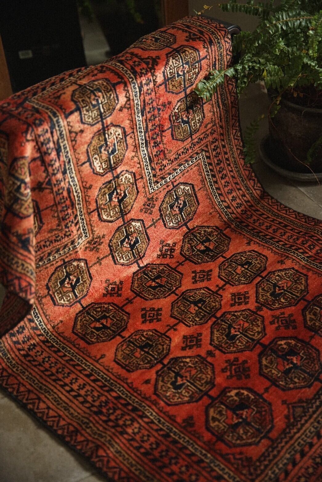 1034 -Vintage Turkmen prayer rug