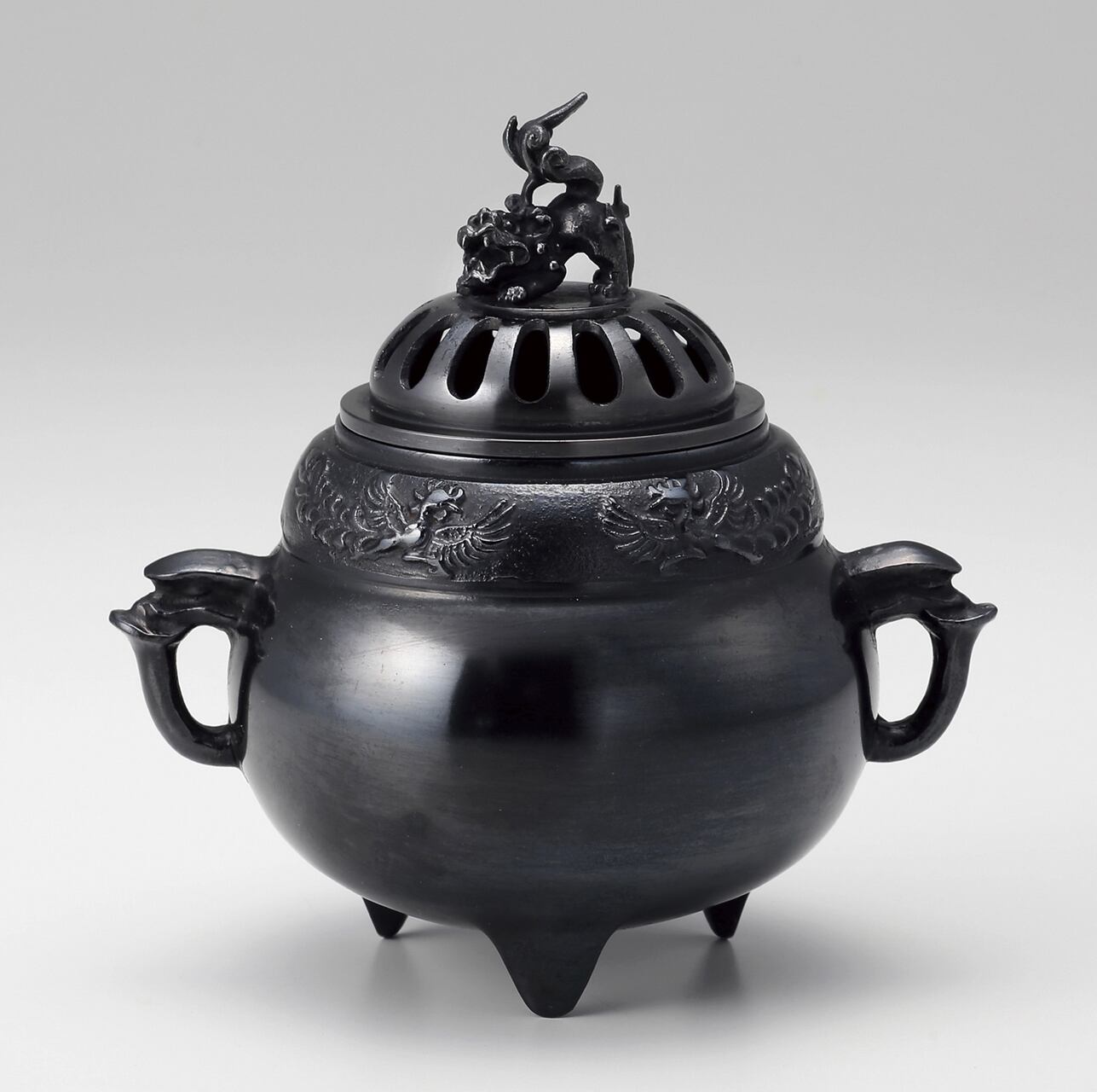 鳳寿獅子蓋香炉