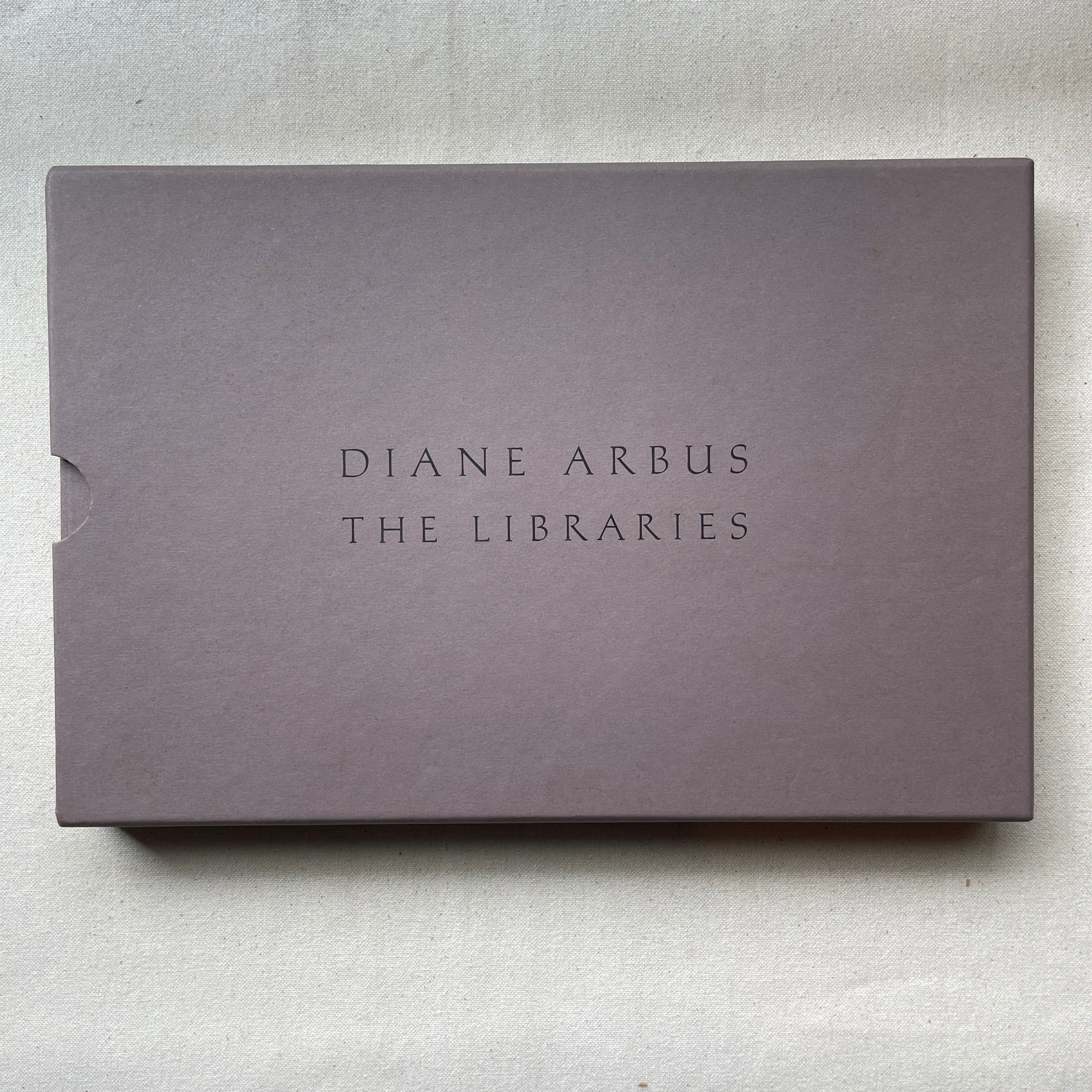 ダイアン・アーバス THE LIBRARIES The Libraries: Diane Arbus | ダイアン・アーバス | 汀線