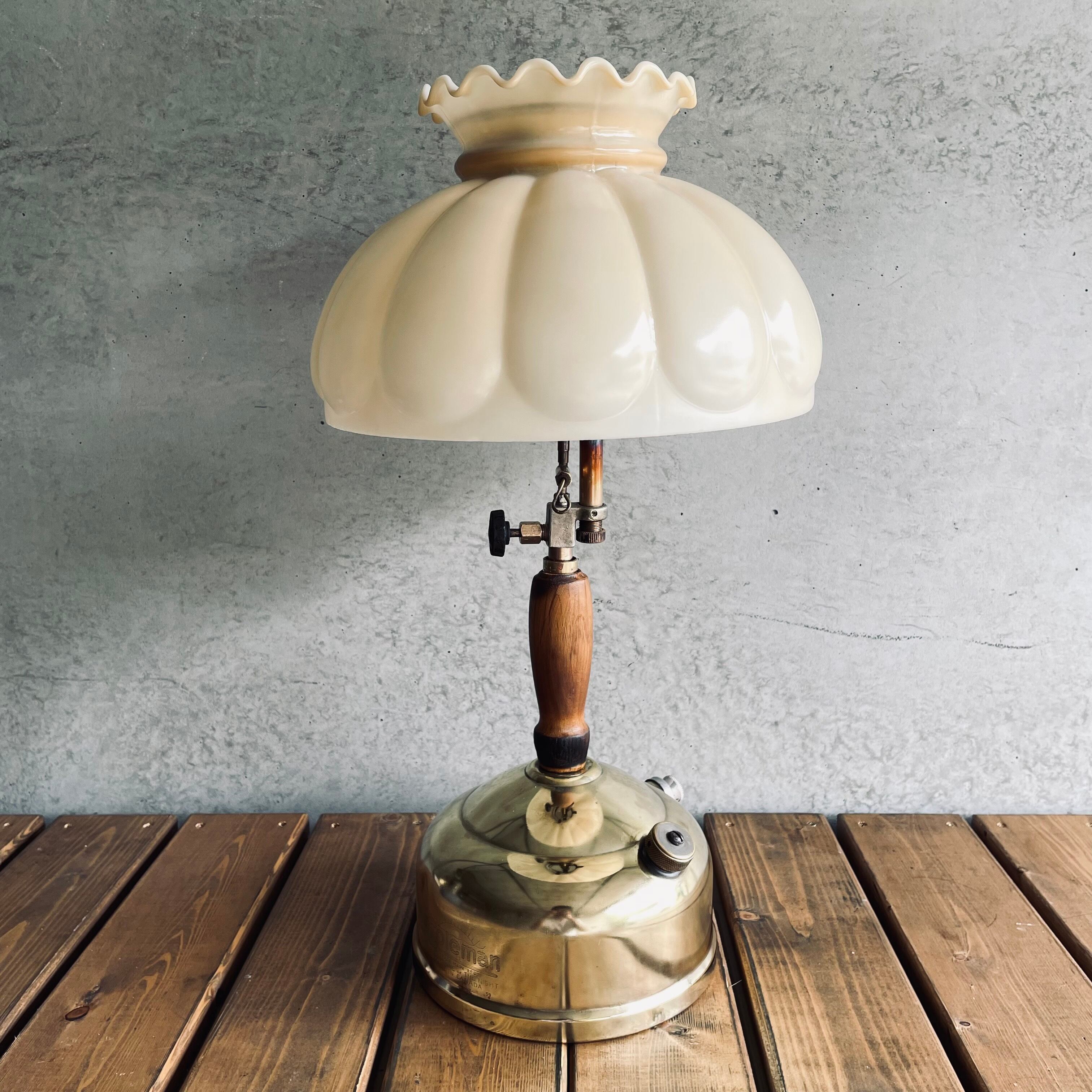 さらに大幅お値下げ❣️ヴィンテージスペイン製ランプガラステーブル　サイドテーブル さらに大幅お値下げ❣️ヴィンテージスペイン製ランプガラステーブル