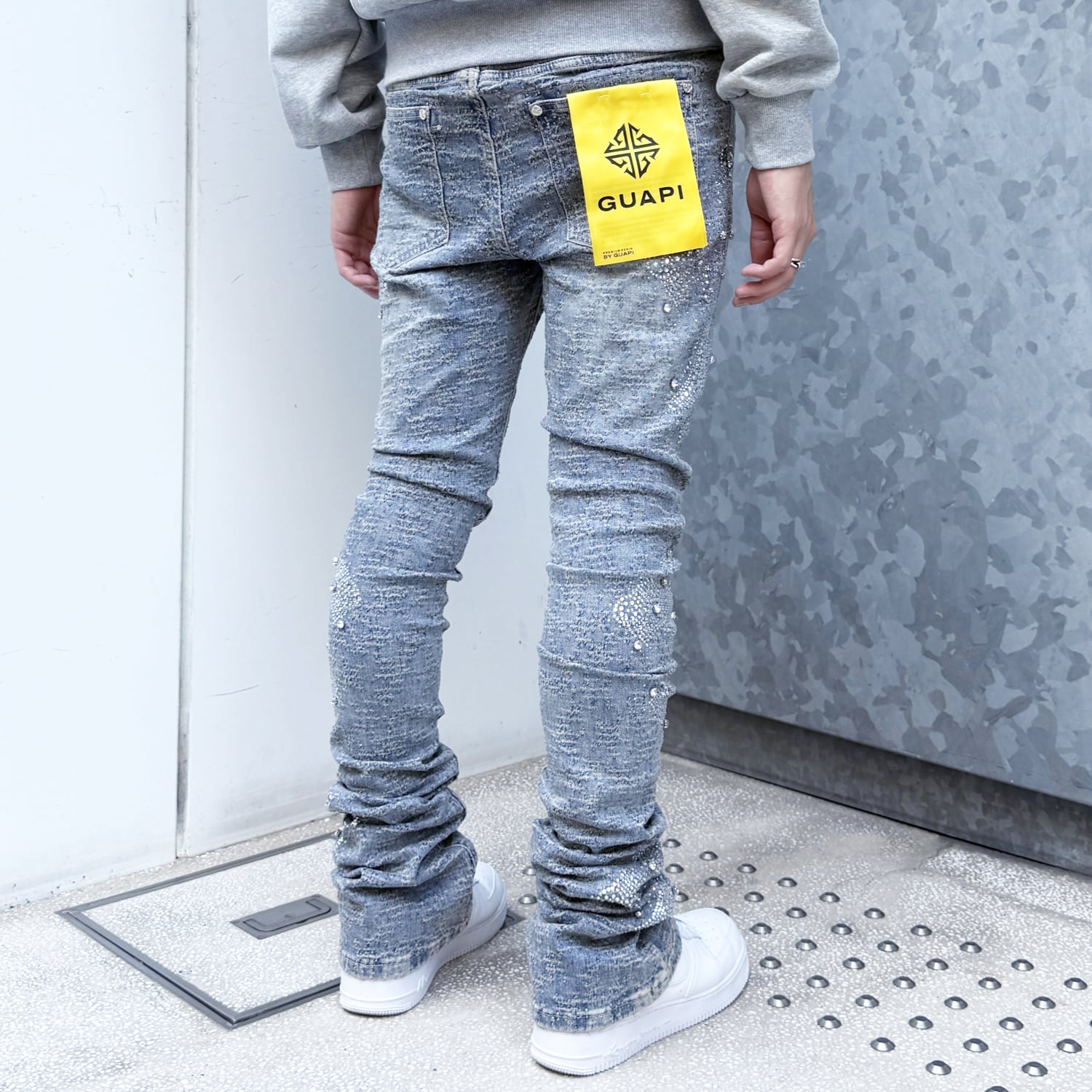 【国内入手困難】GUAPI ワックスエンべリッシュデニム 国内入手困難】GUAPI ワックスエンべリッシュデニム 国内入手困難