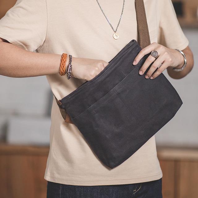 Wax cotton sacoche 00156