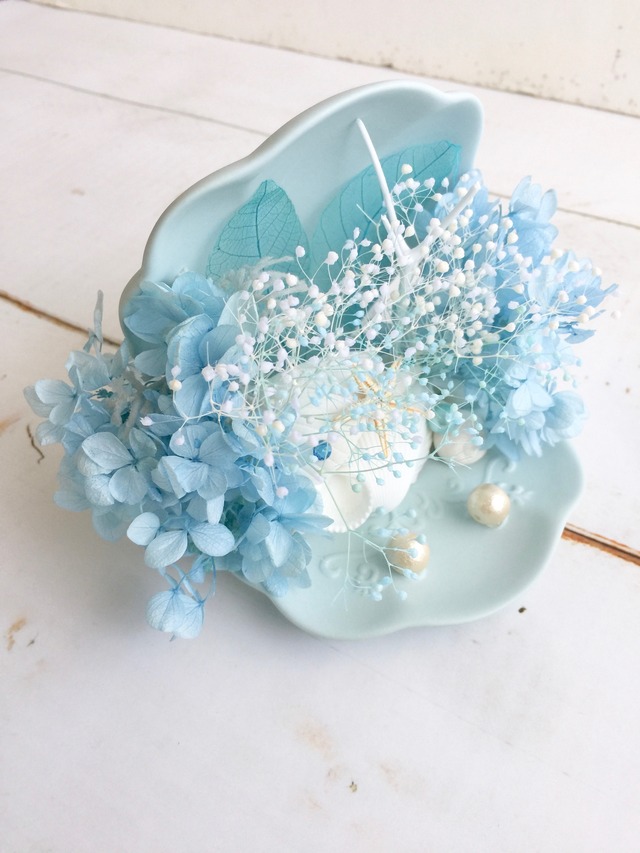 マーメイドのリングピロー 天然の貝がら プリザーブドフラワー 完成品 スパイスオブウエディング マーメイドのリングピロー 天然の貝がら プリザーブドフラワー 完成品 スパイスオブウエディング