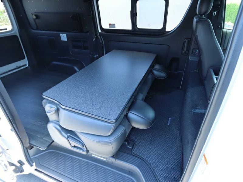 OGUshow 200系ハイエース S-GL ESシートバックテーブル | travois
