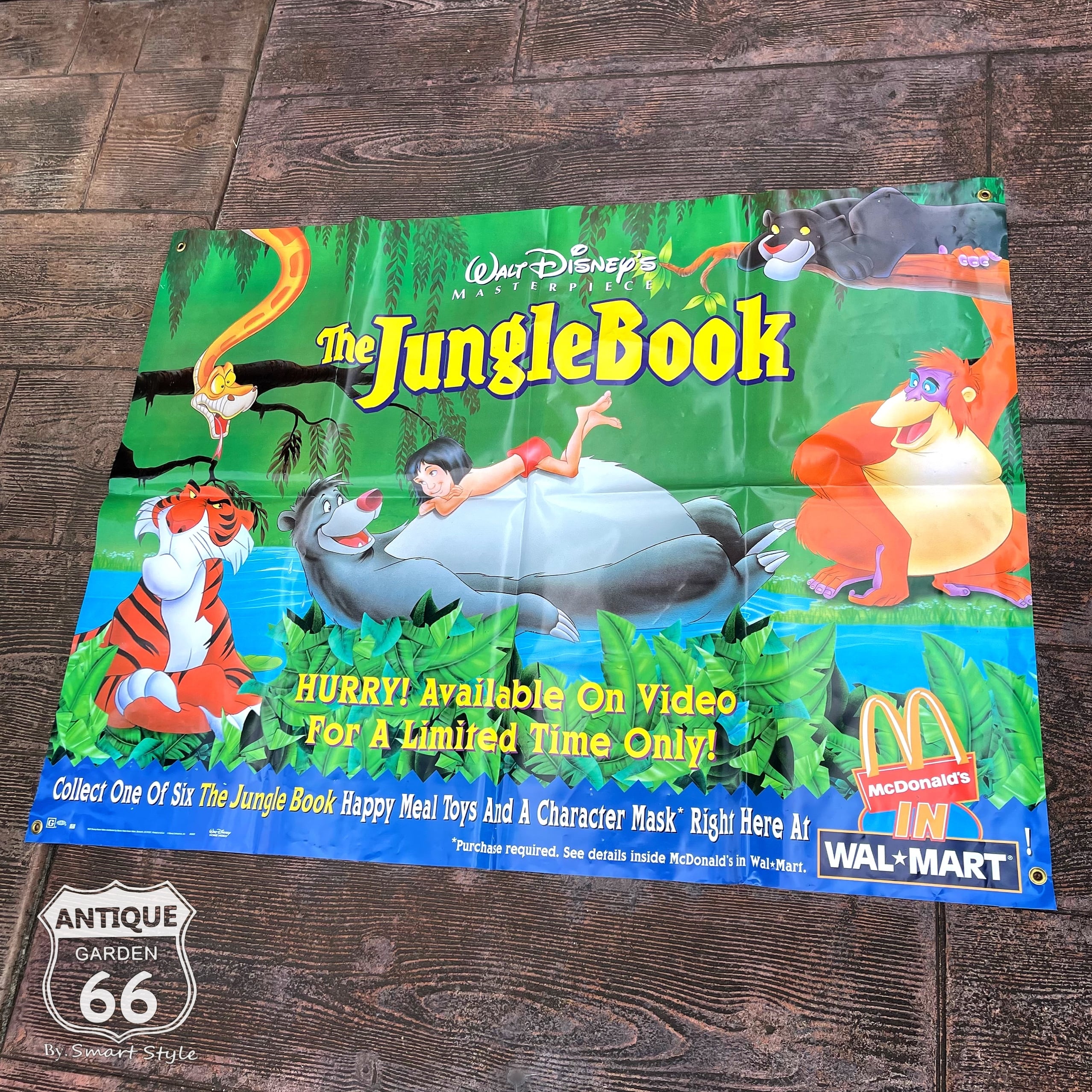 97' マクドナルド The Jungle Book ジャングルブック 旗 大型 バナー ビニール フラッグ McDonald's 看板  サイン【O-018-002】
