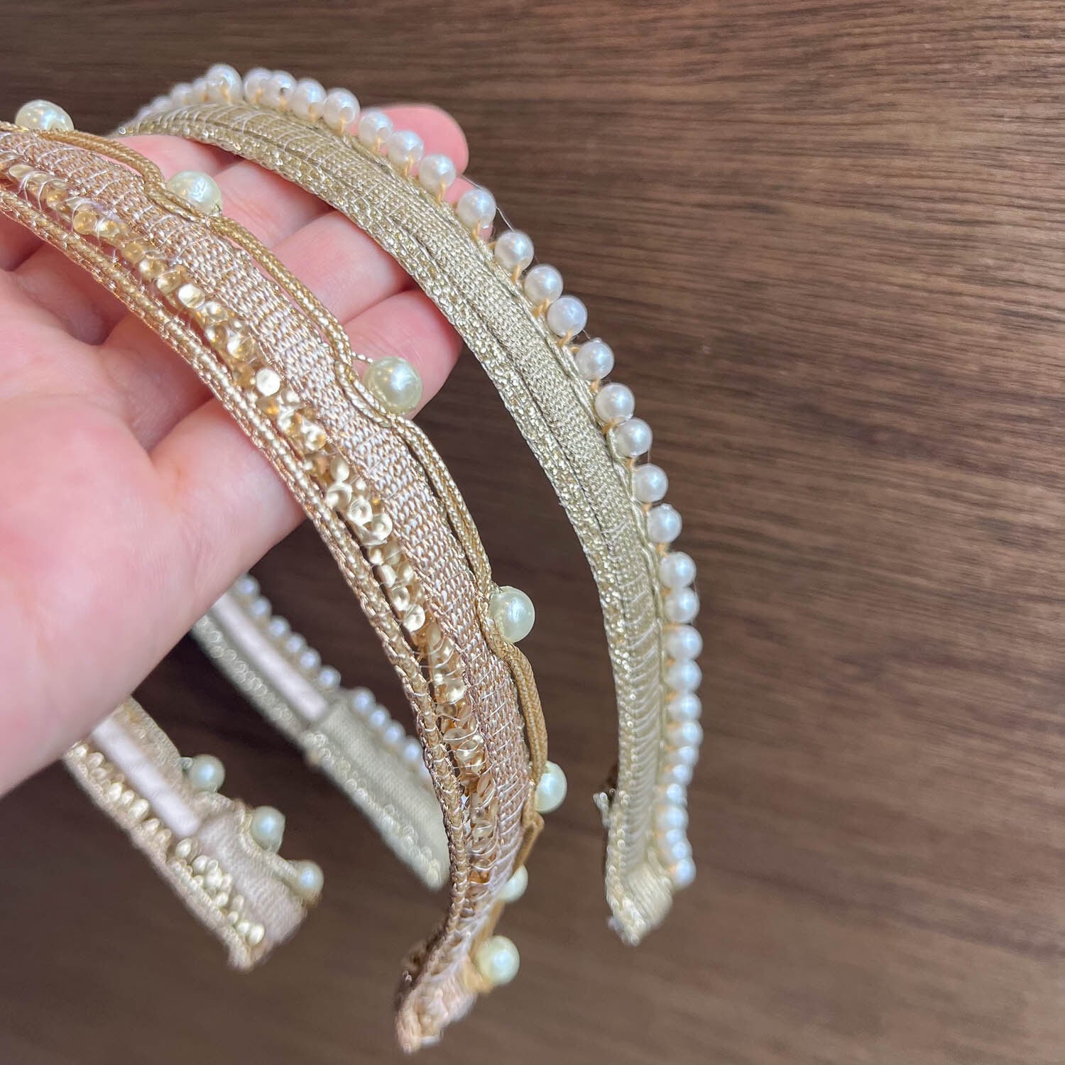 Simone Rocha ビーズ　パールカチューシャ Simone Rocha ビーズ パールカチューシャ Pearl & Crystal Tiara