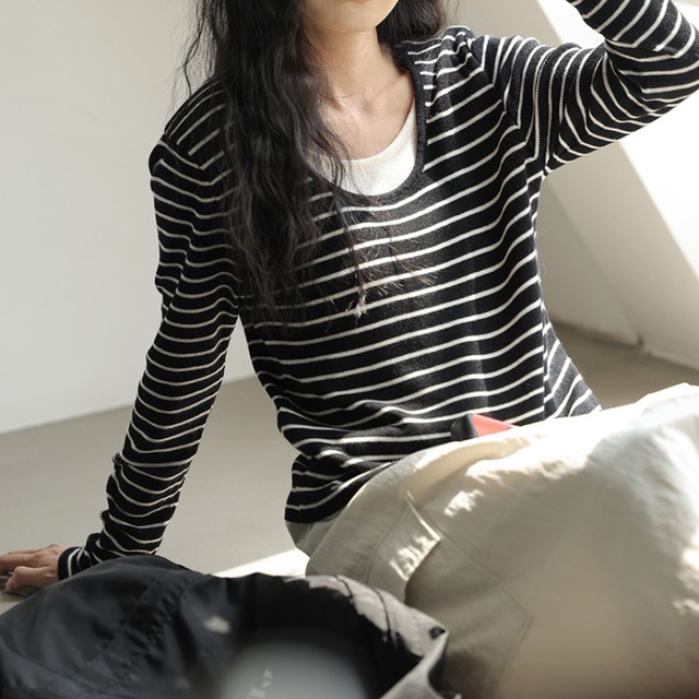 fake two-piece knit pullover J00090