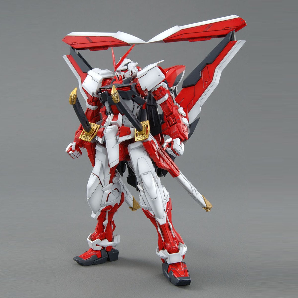 MG 1/100 MBF-P02 ガンダム アストレイ 徹底改修全塗装済み完成品 BANDAI 1/100 MG MBF-P02KAI ガンダムアストレイレッドフレーム改