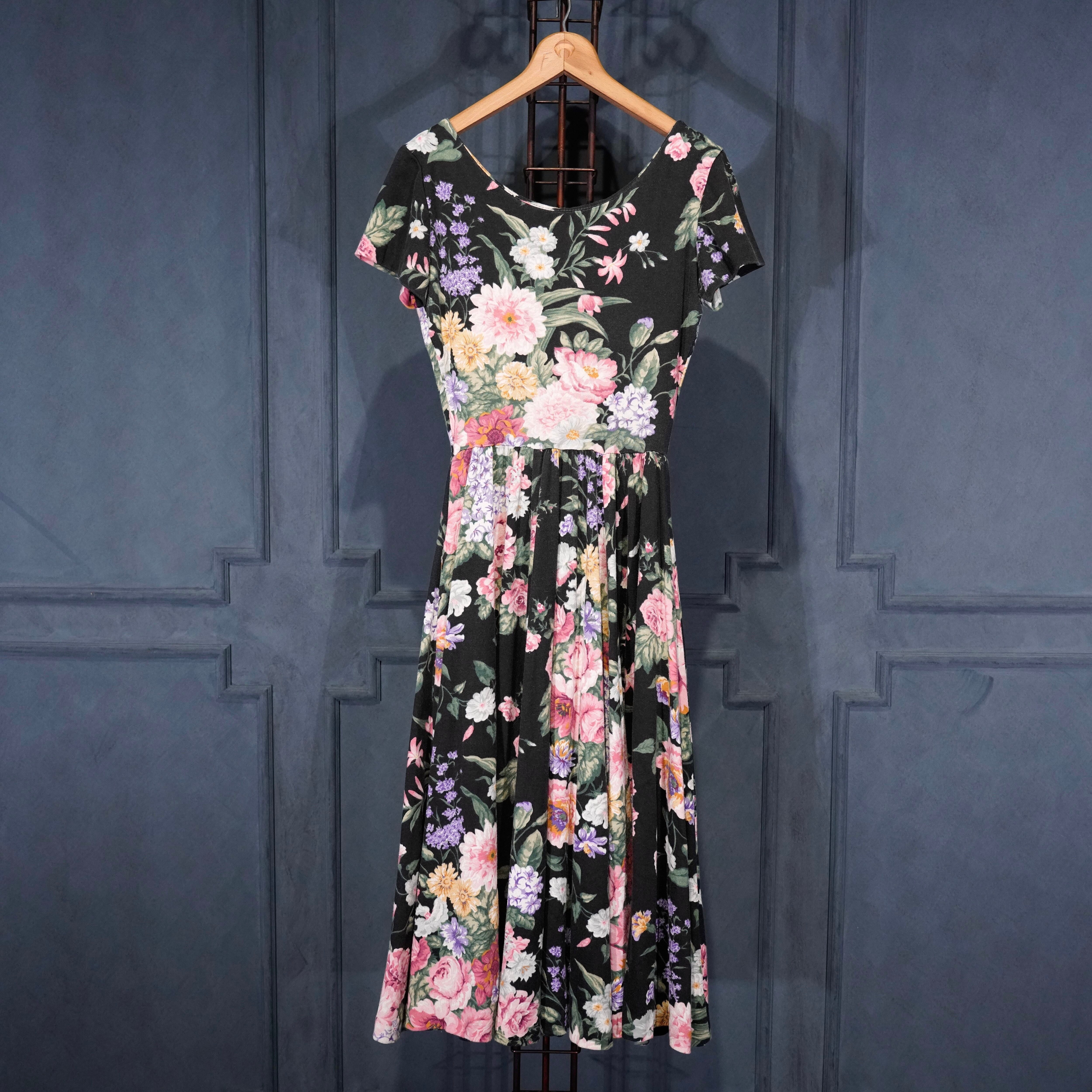 希少 レア USA vintage お花のワンピース 蚤の市 USA VINTAGE EXPO PETITE FLOWER PATTERNED HALF SLEEVE DESIGN