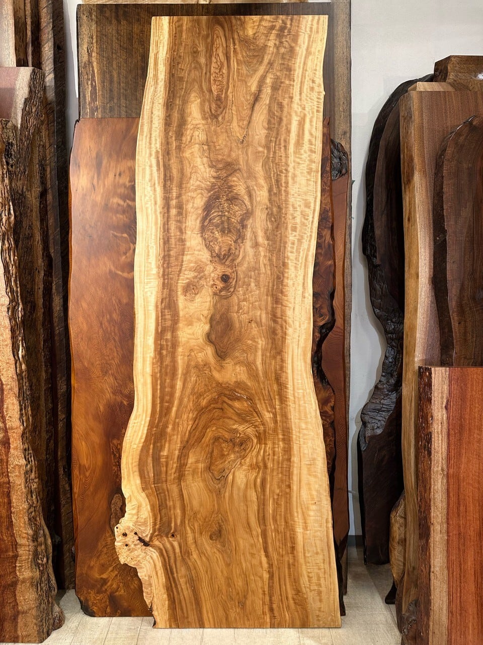 レジンテーブル　トチ　1110×570×50㎜ レジンテーブル トチ 1110×570×50㎜